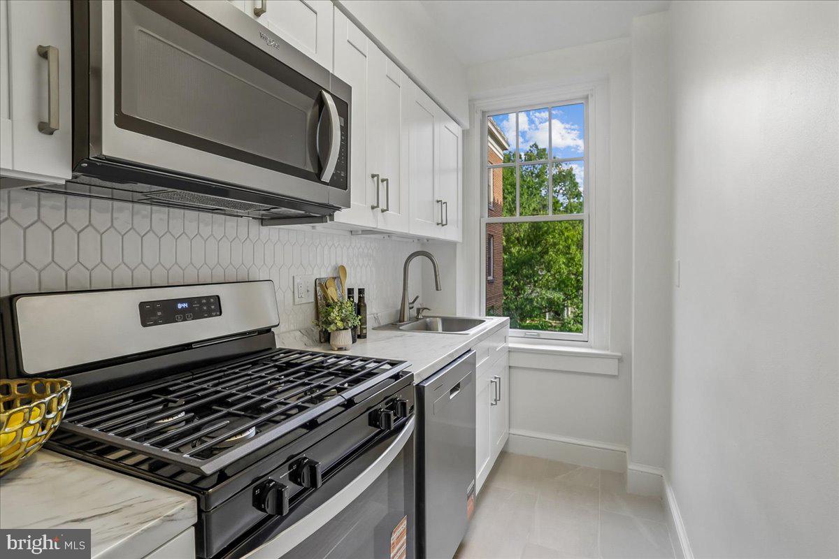 2410 20TH STREET NW 208