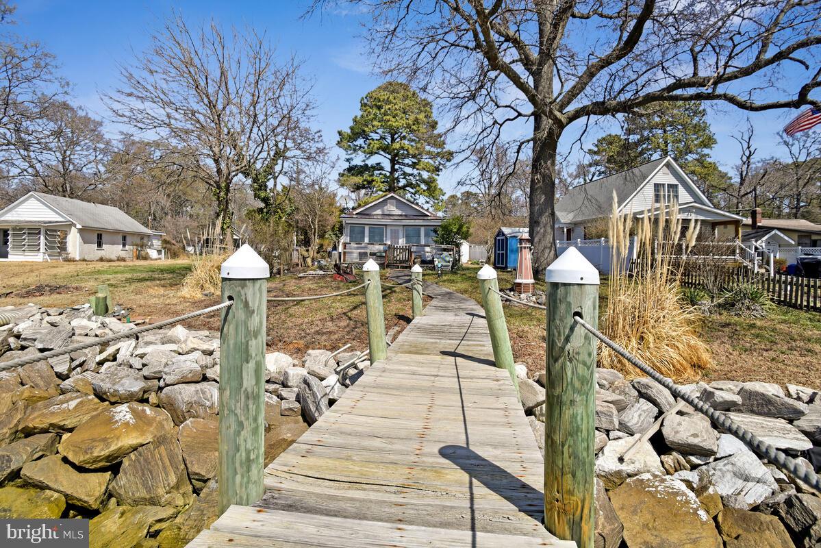 COBB ISLAND - Residential