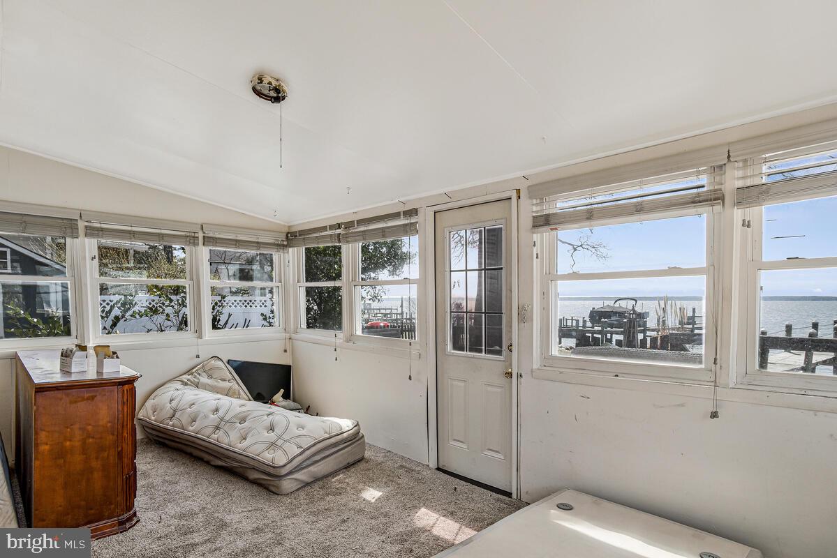 COBB ISLAND - Residential