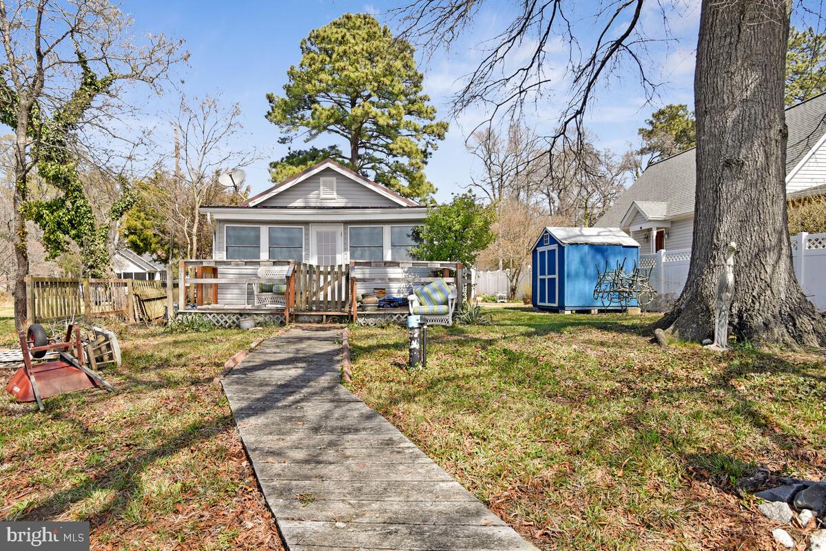 COBB ISLAND - Residential