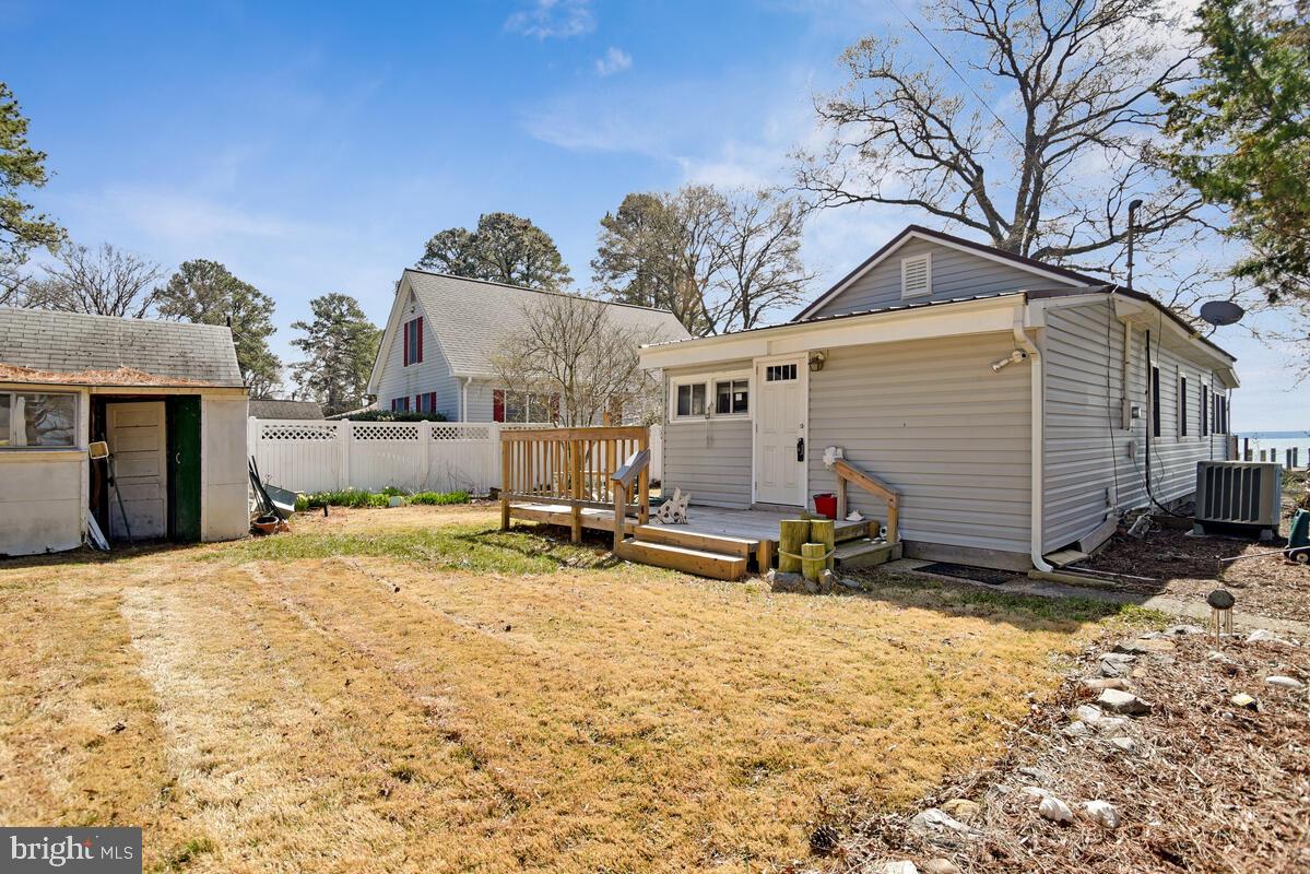 COBB ISLAND - Residential