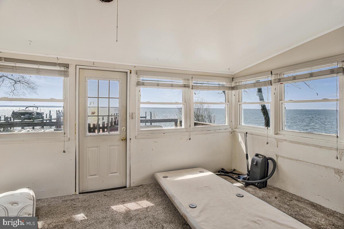 COBB ISLAND - Residential