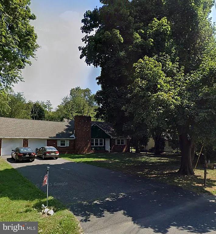943 OLD YORK ROAD