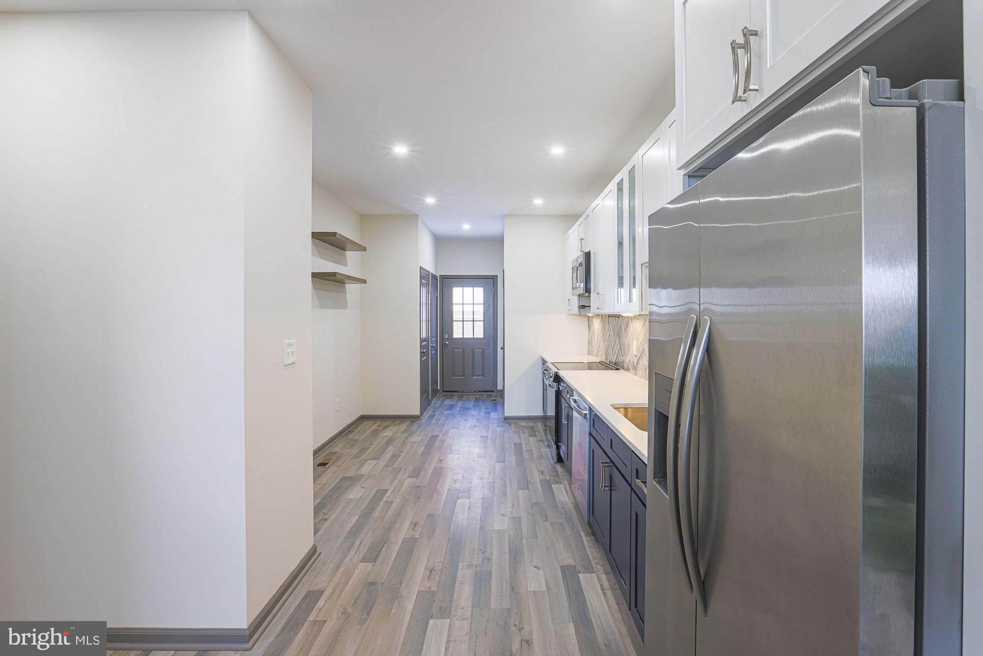 MIDWAY - Residential