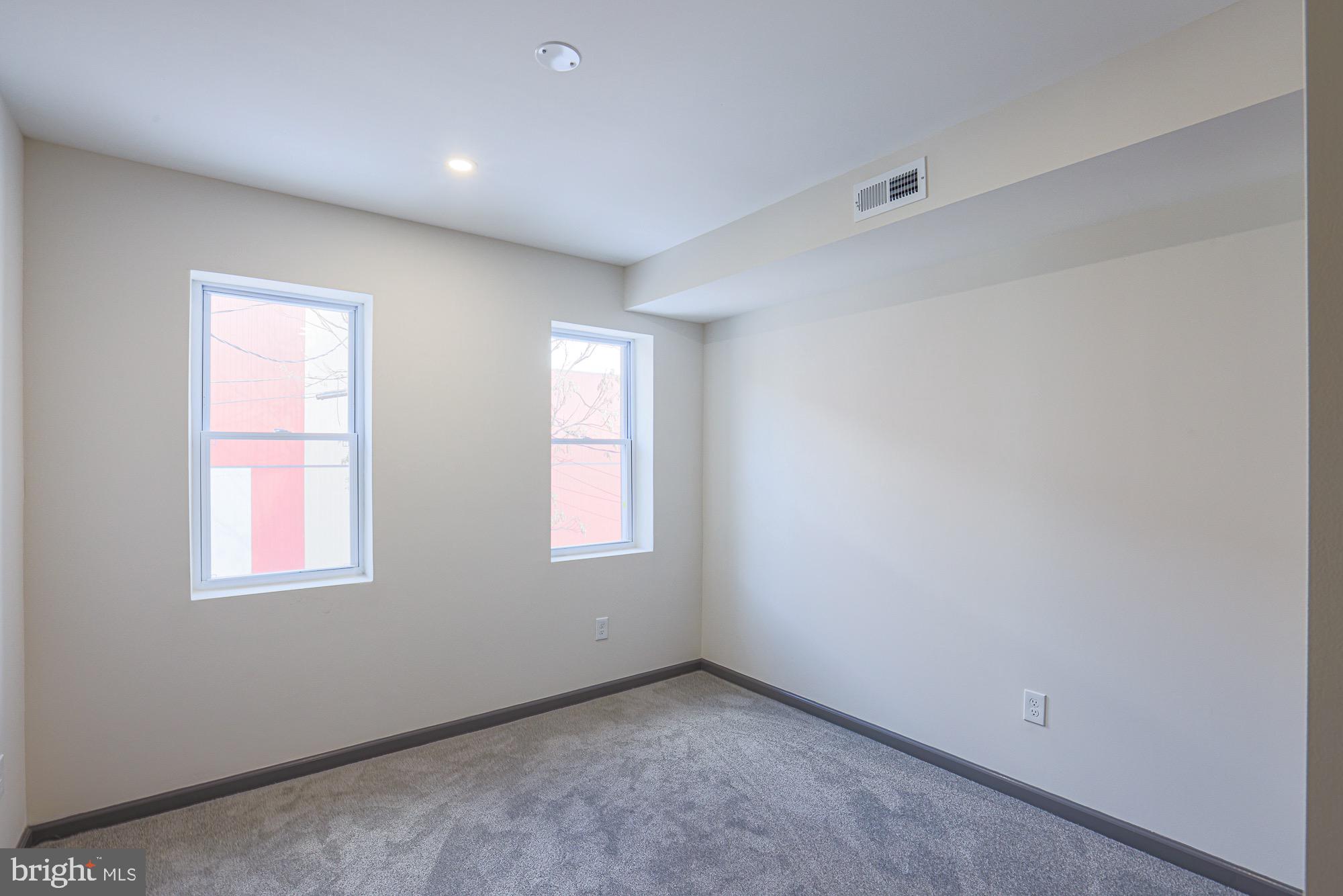 MIDWAY - Residential