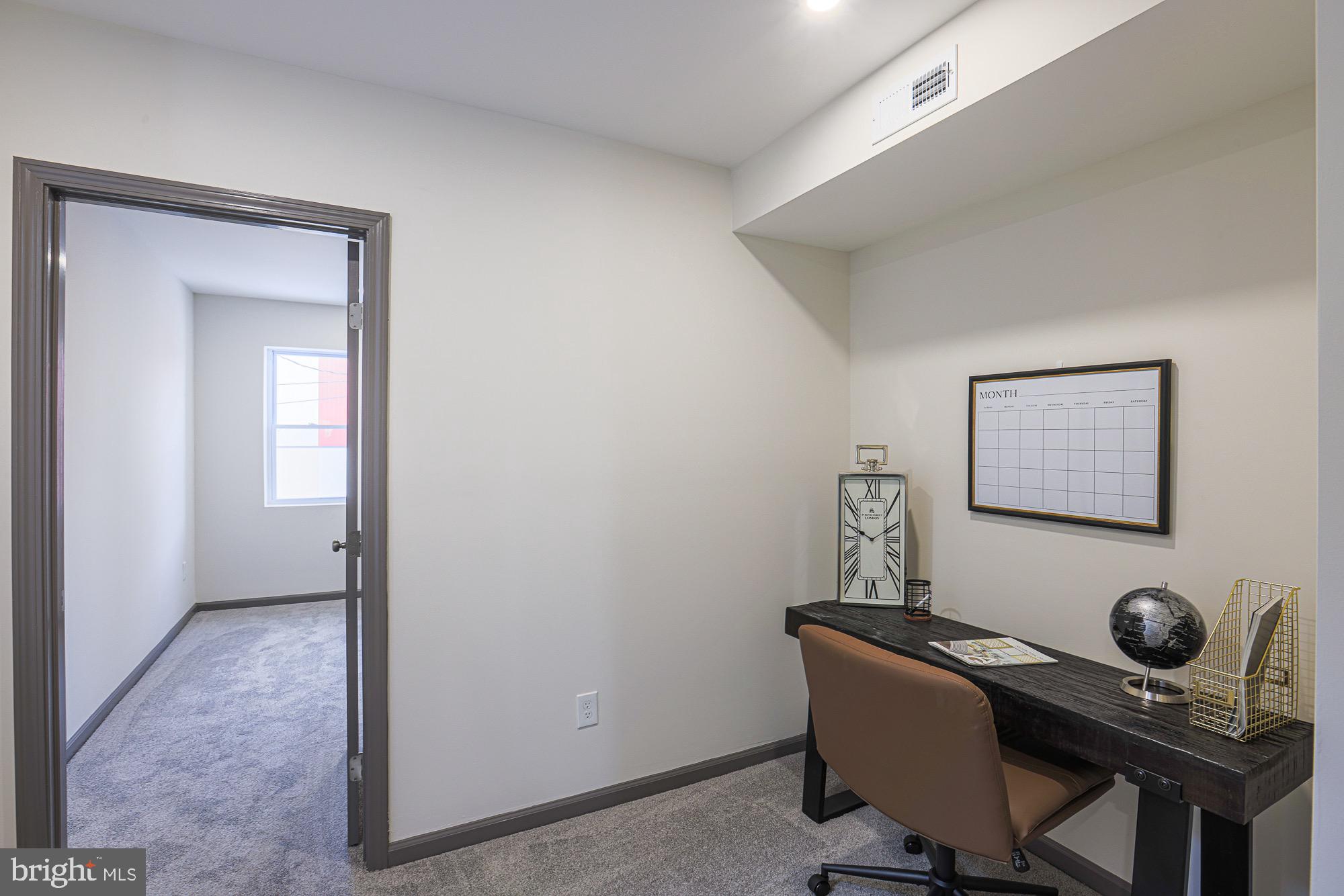 MIDWAY - Residential