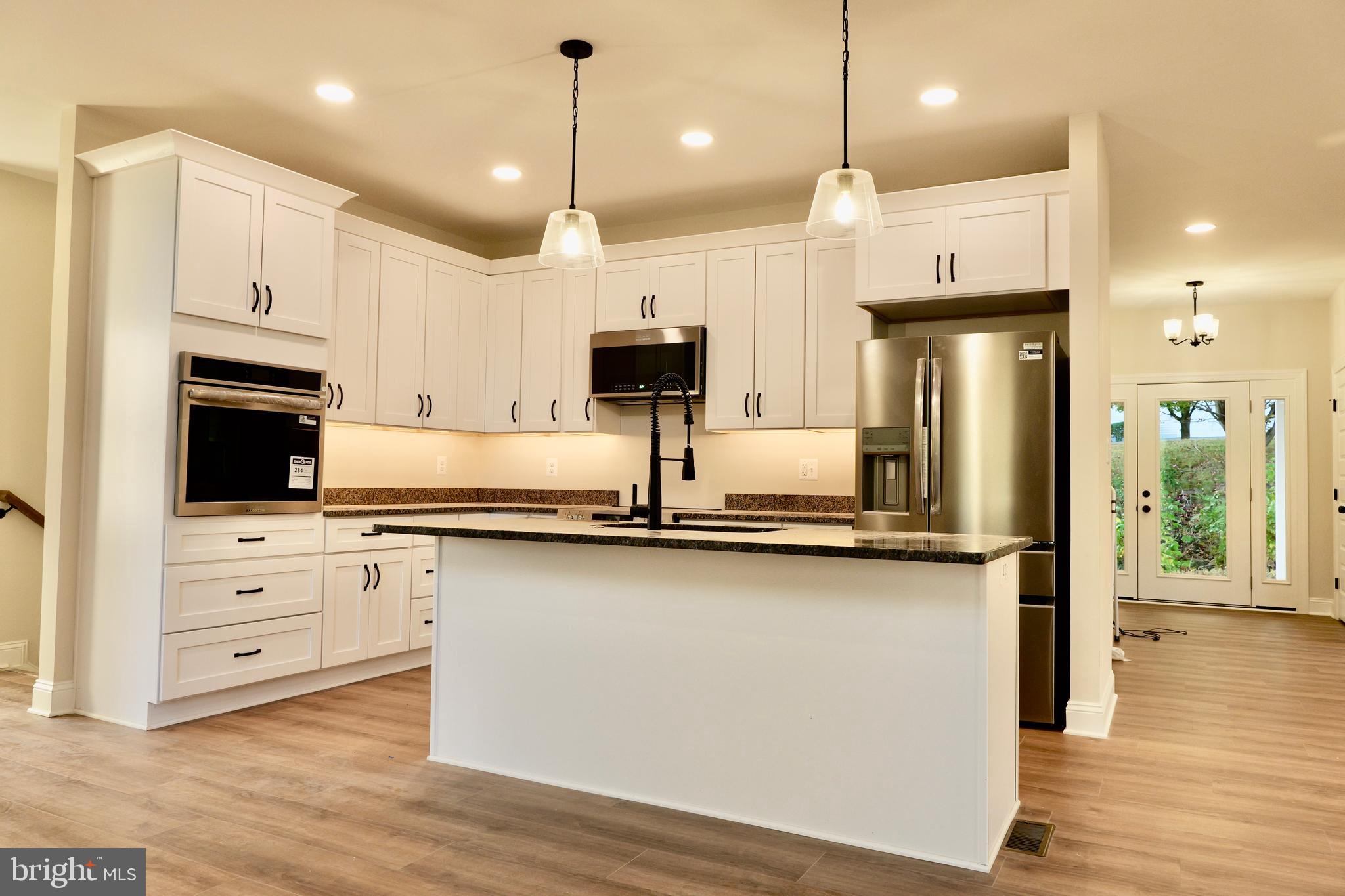 RIVER BEND - Residential