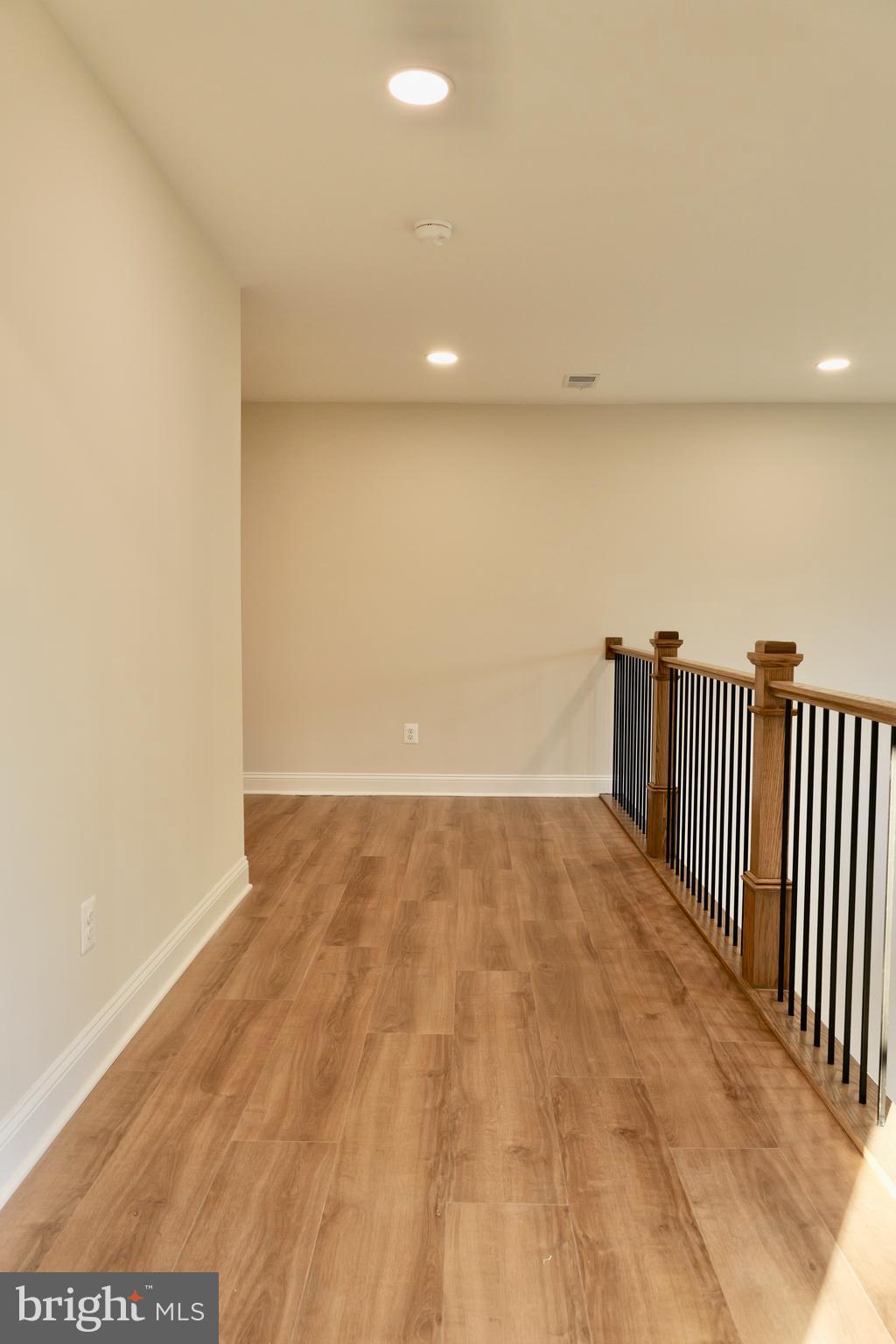 RIVER BEND - Residential