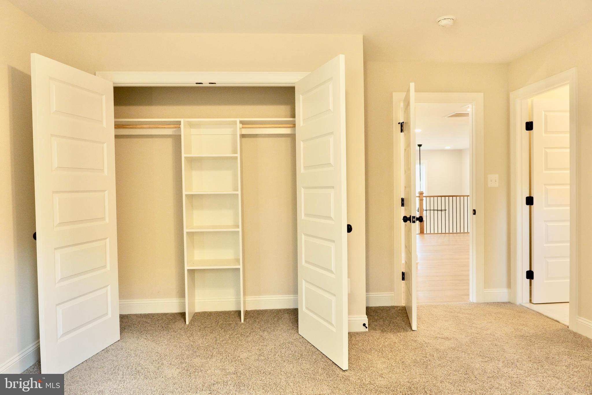 RIVER BEND - Residential