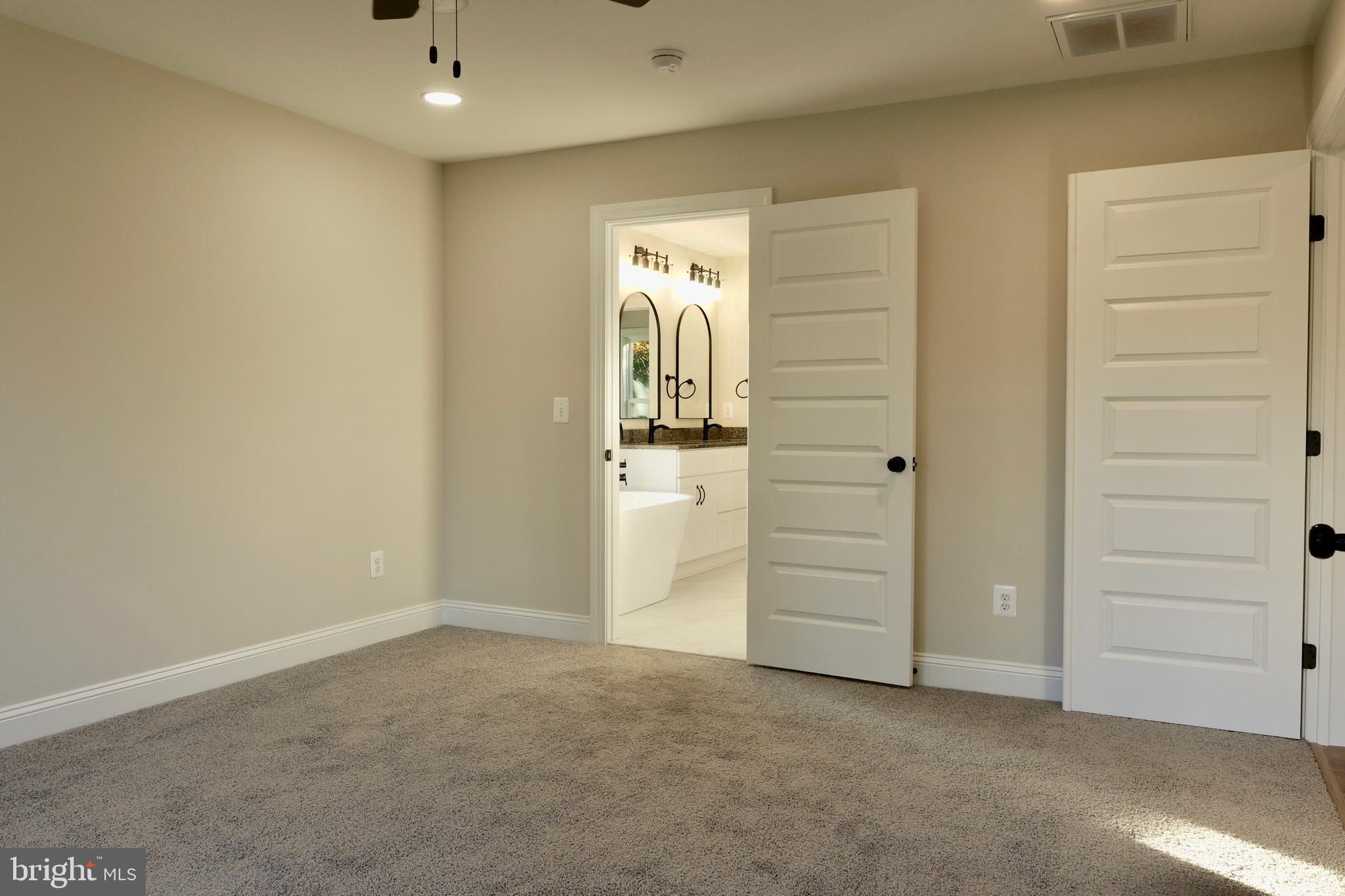 RIVER BEND - Residential