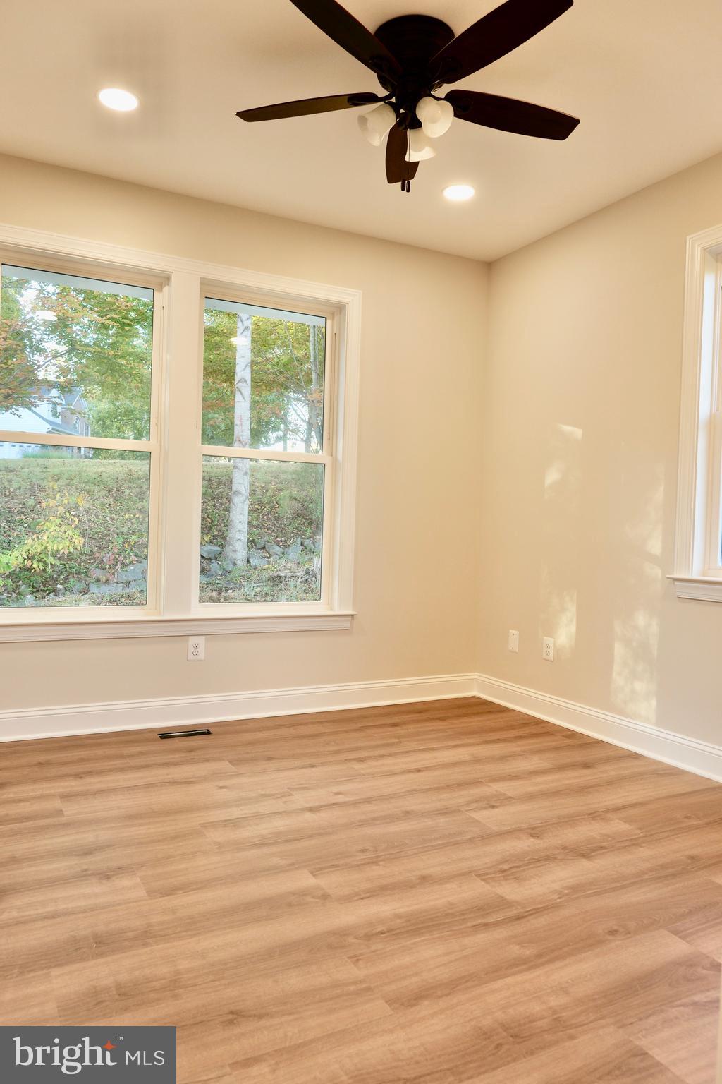 RIVER BEND - Residential