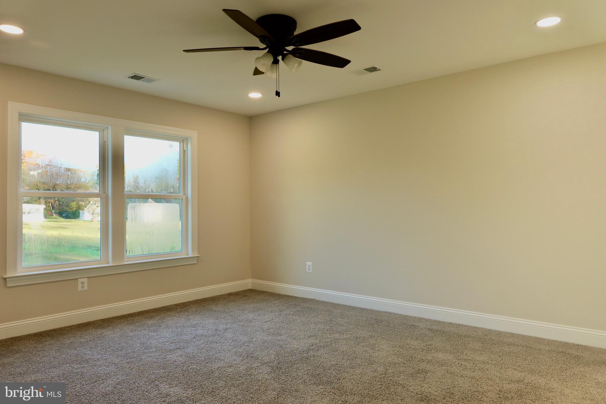 RIVER BEND - Residential