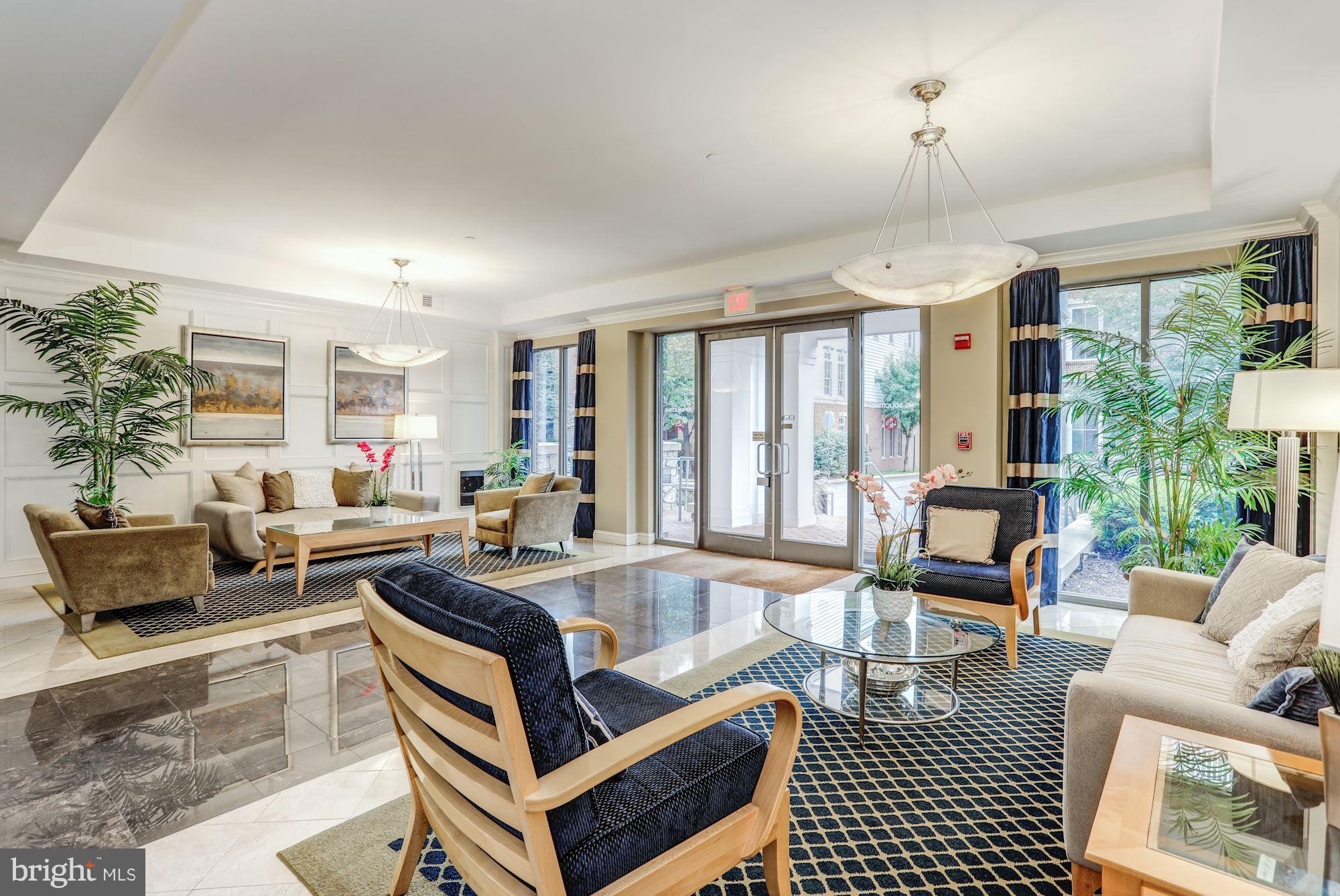 HARBOR POINT WEST CONDO - Residential