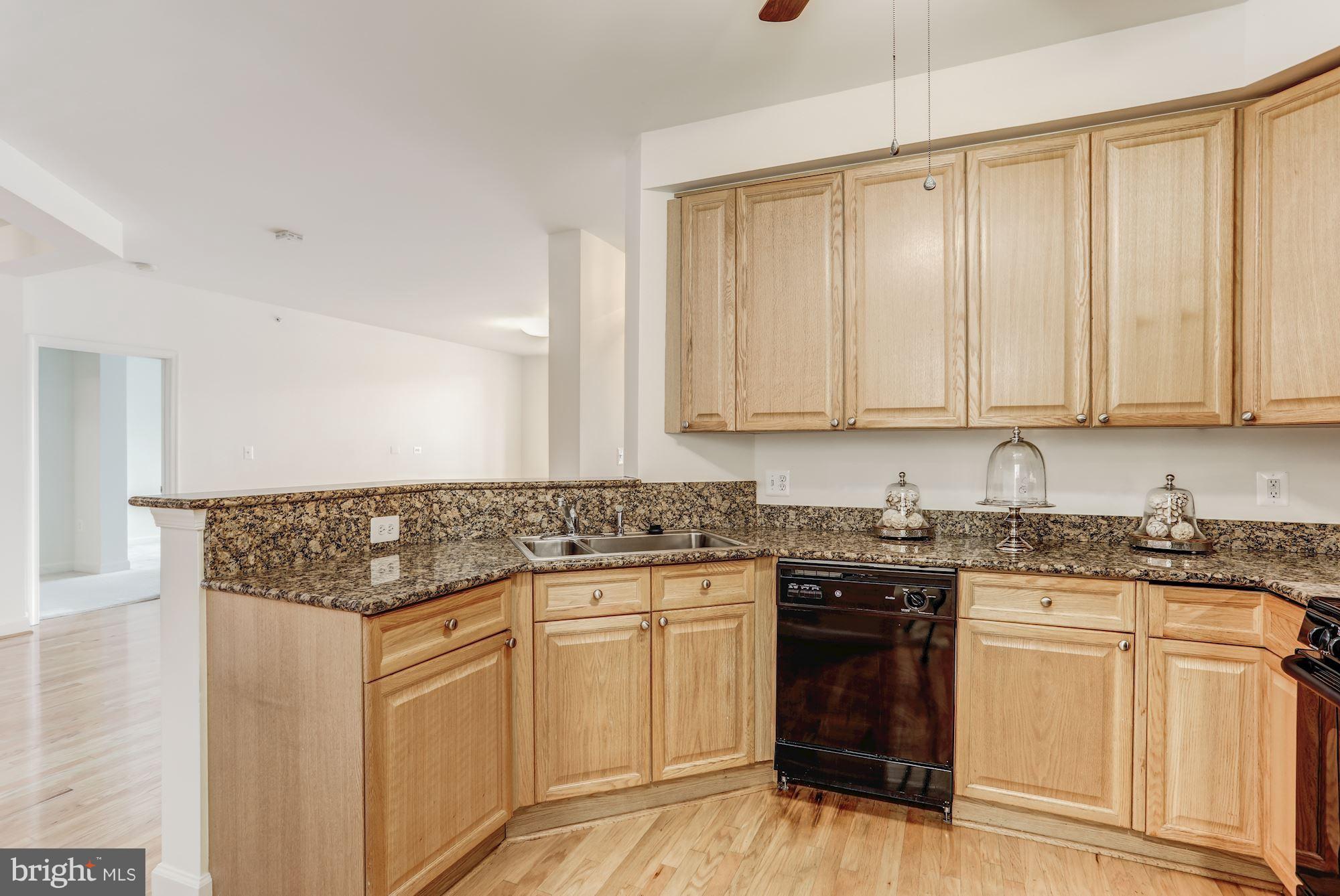 HARBOR POINT WEST CONDO - Residential