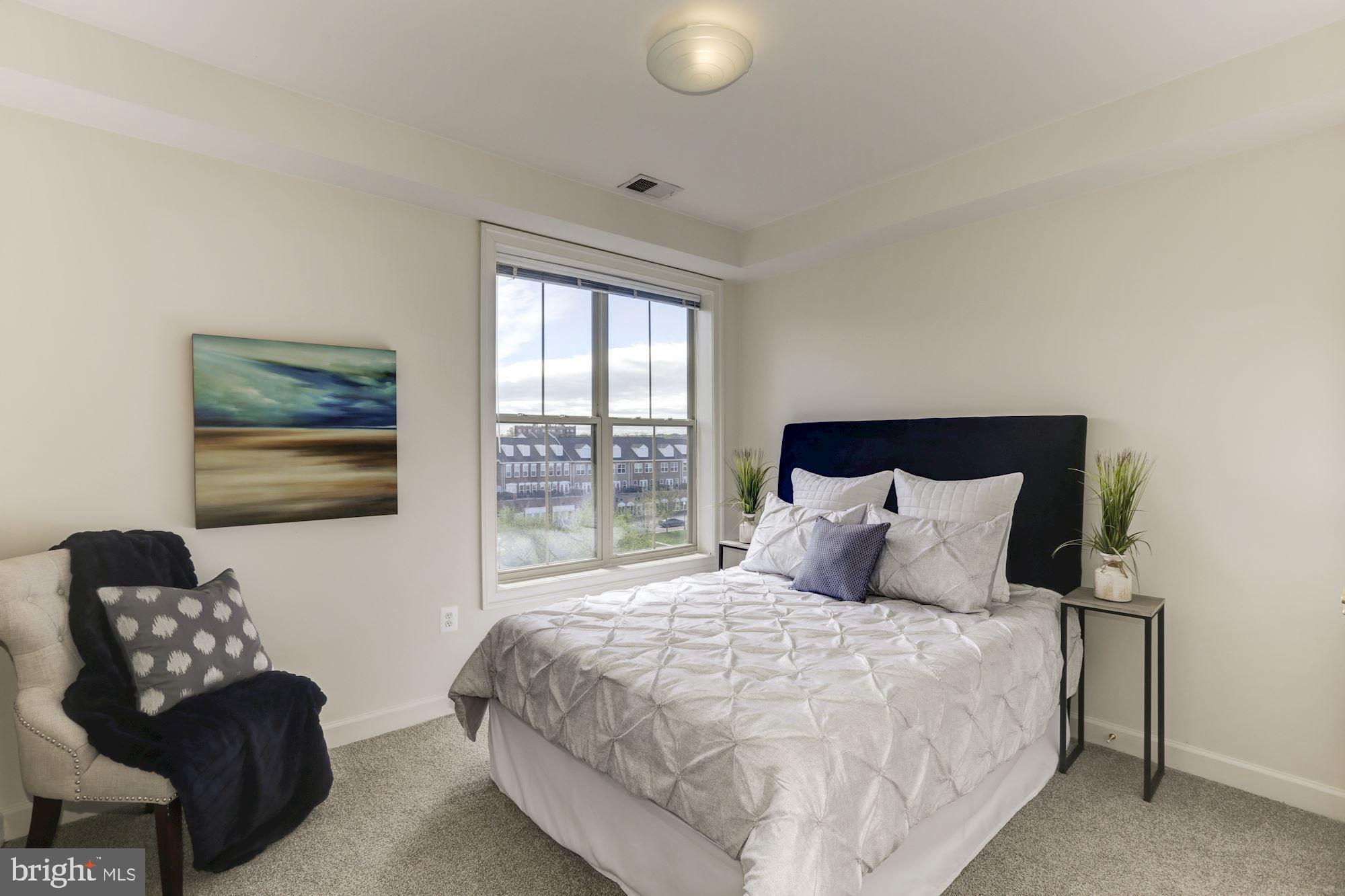 HARBOR POINT WEST CONDO - Residential