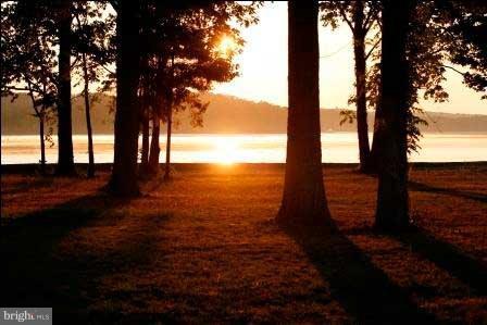 HARBOR POINT WEST CONDO - Residential