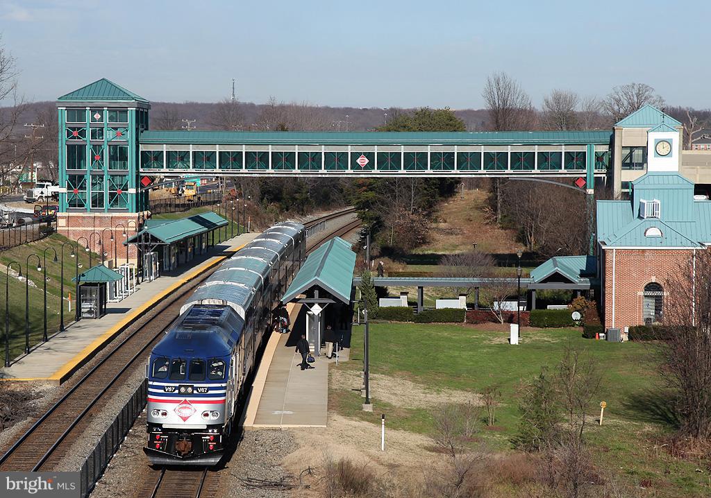 HARBOR POINT WEST CONDO - Residential