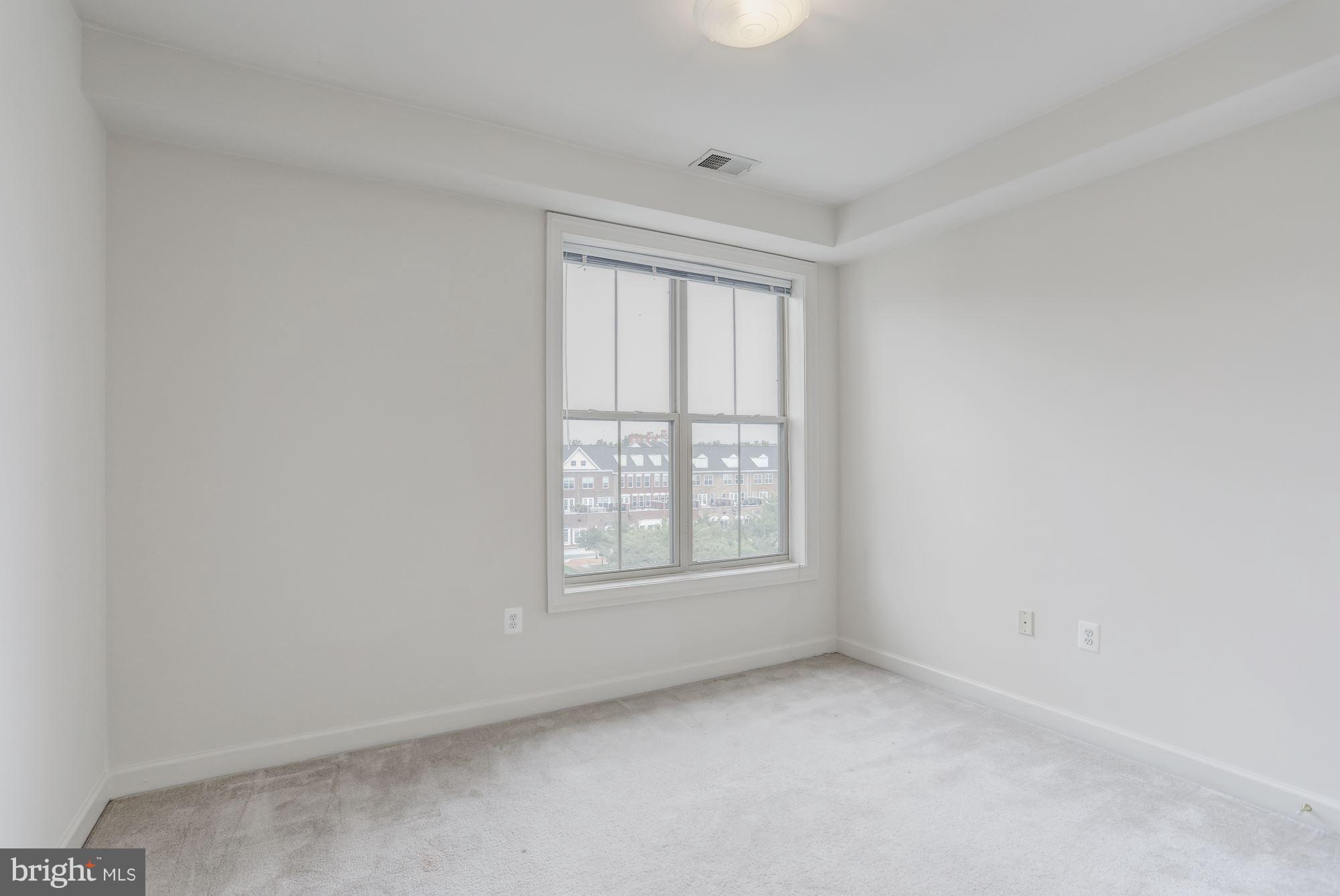 HARBOR POINT WEST CONDO - Residential