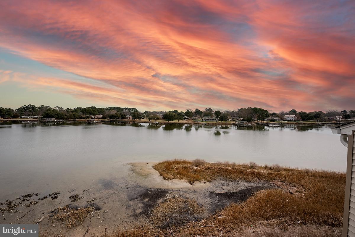 PINE CONE HARBOR - Residential
