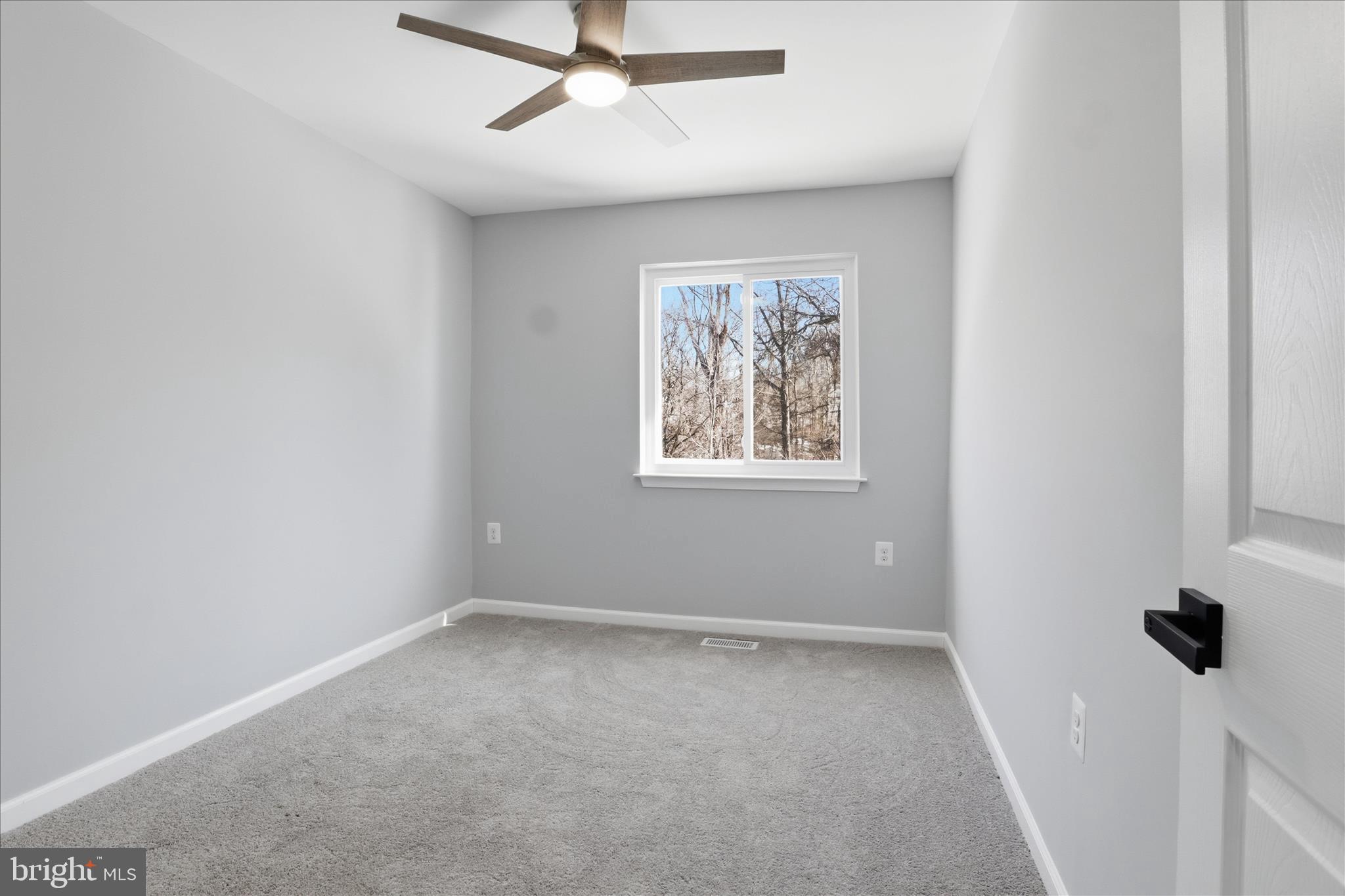 BURKE STATION SQUARE - Residential