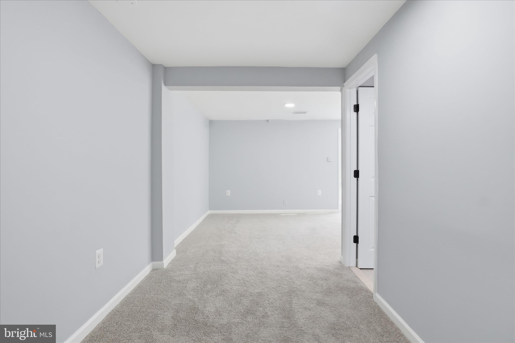 BURKE STATION SQUARE - Residential