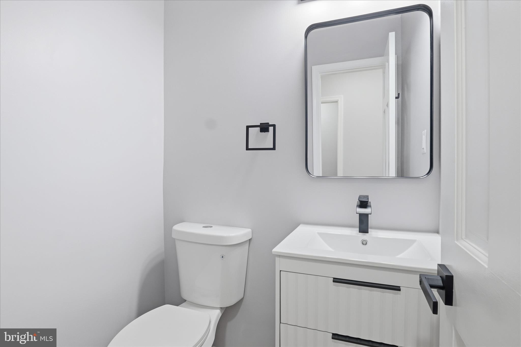 BURKE STATION SQUARE - Residential