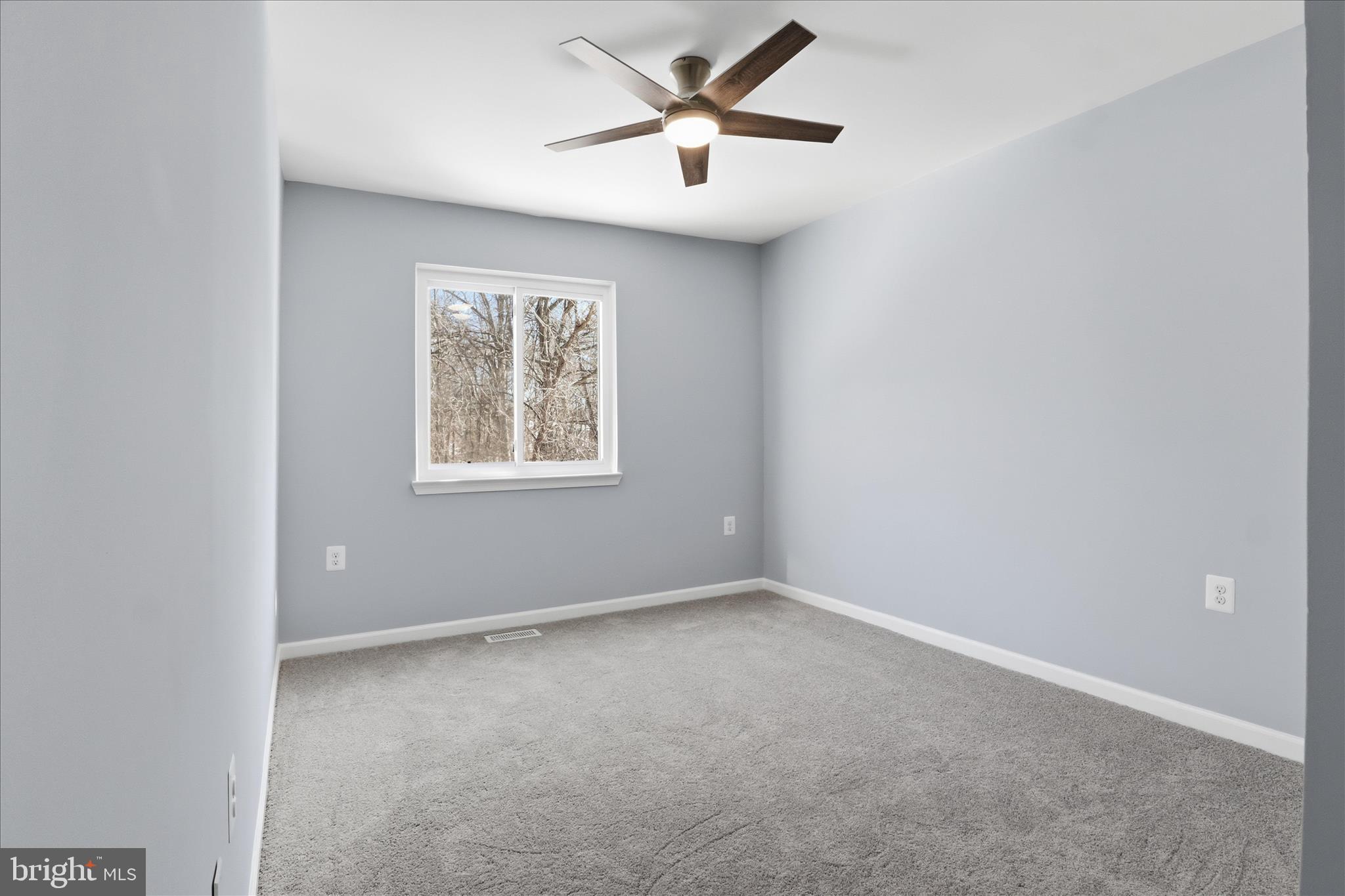 BURKE STATION SQUARE - Residential