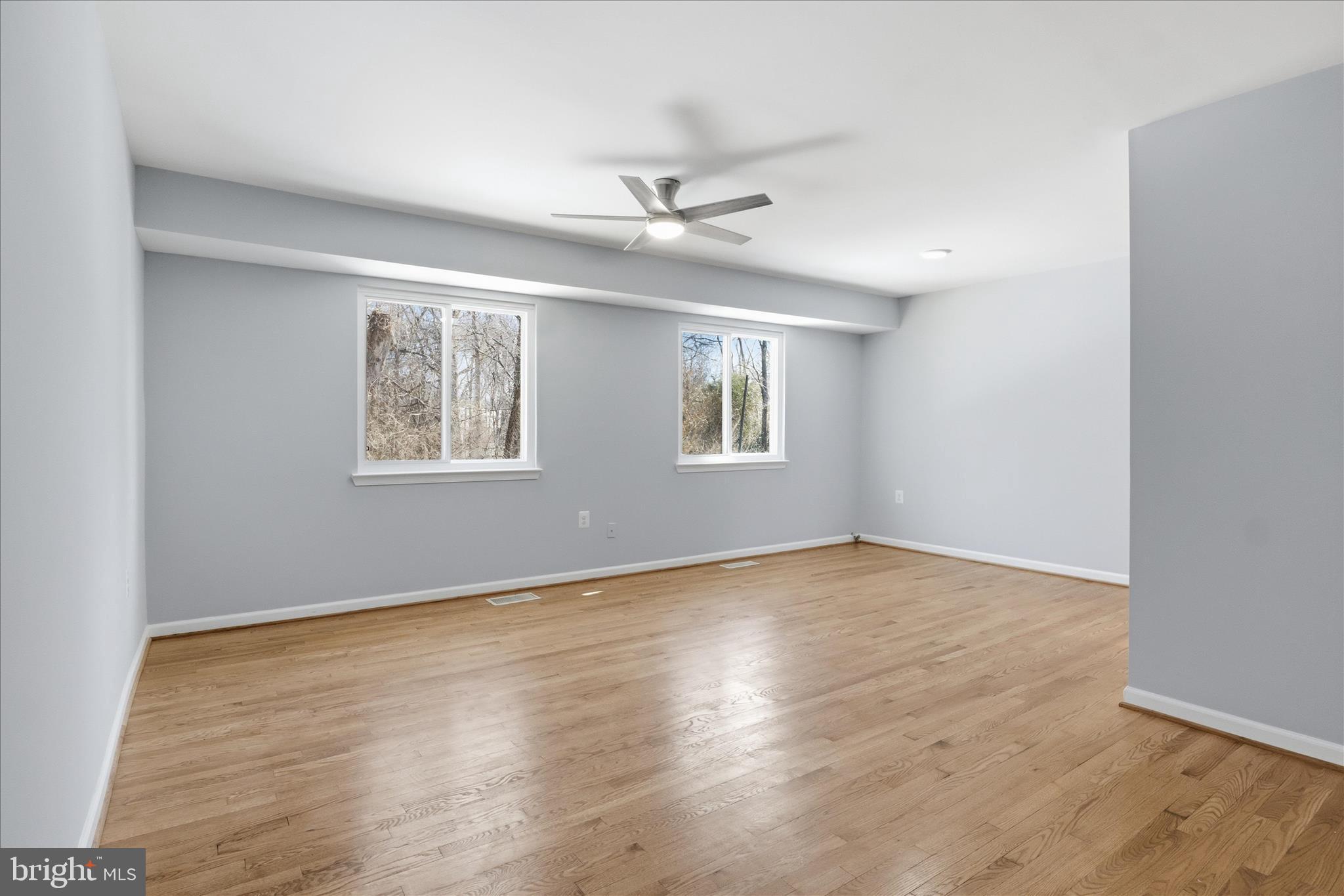 BURKE STATION SQUARE - Residential