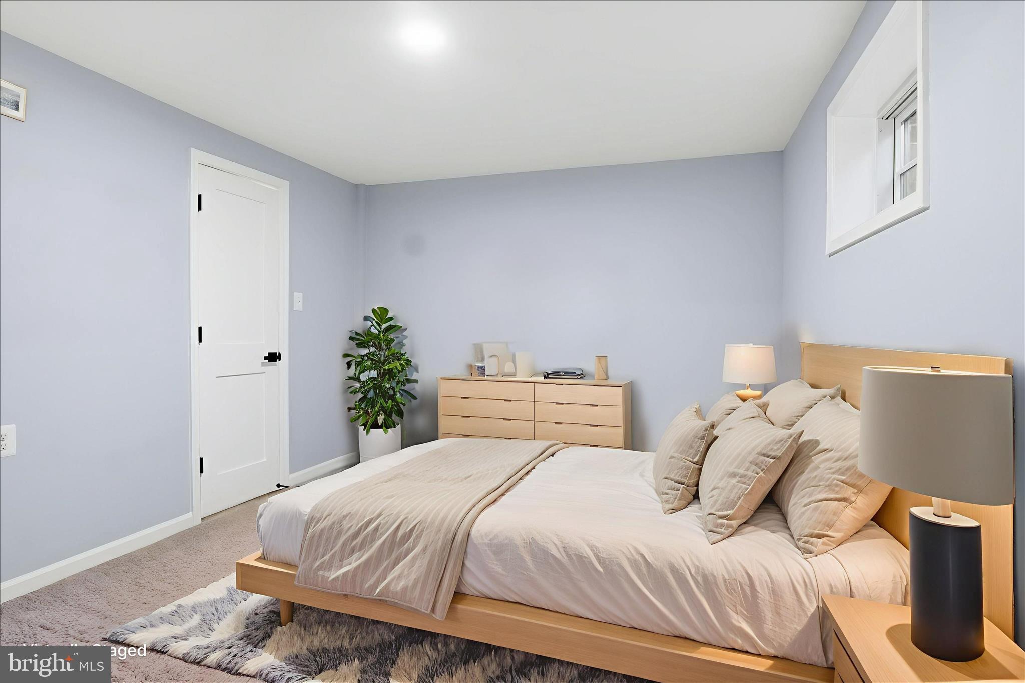 BURKE STATION SQUARE - Residential