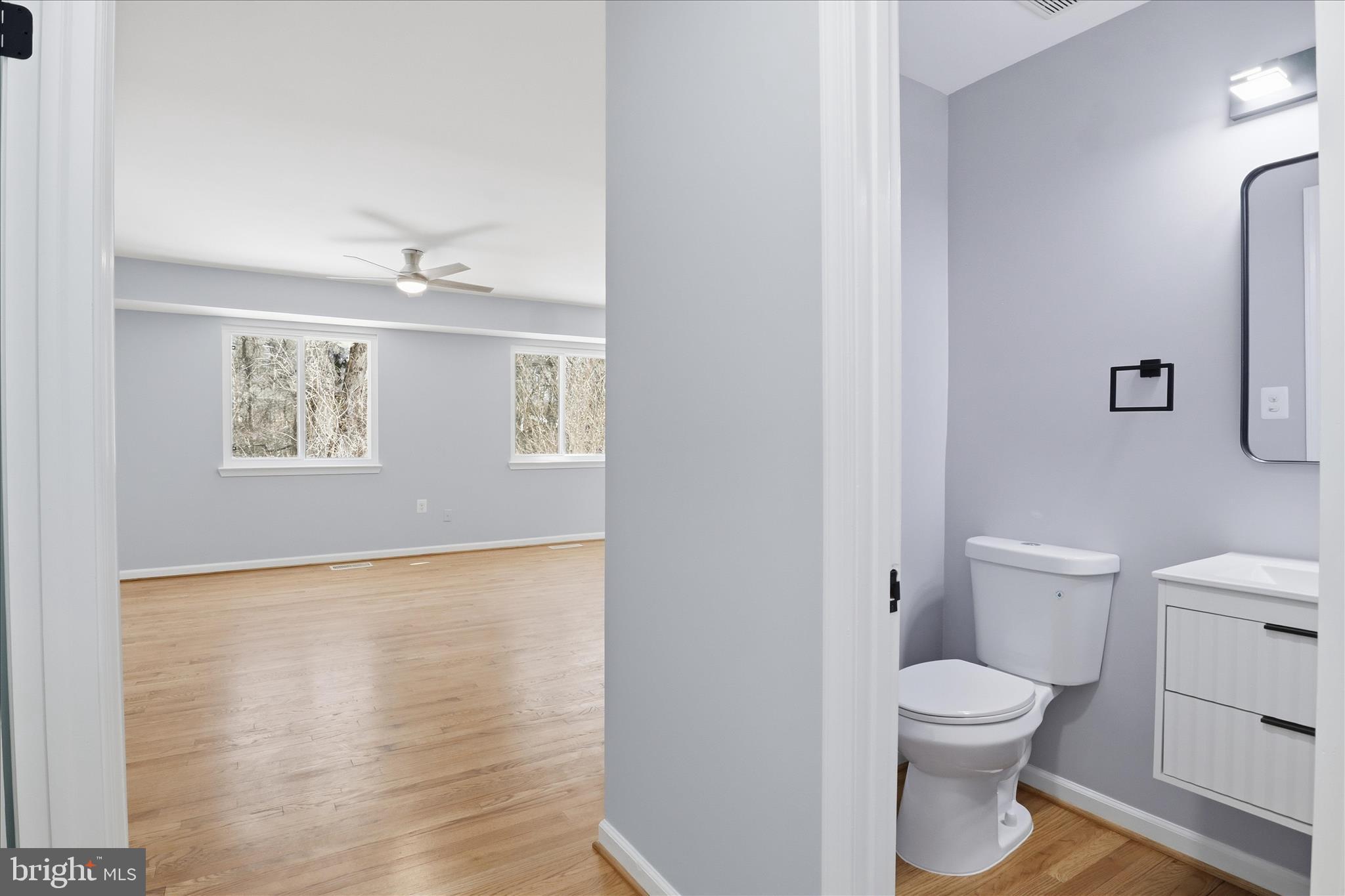 BURKE STATION SQUARE - Residential