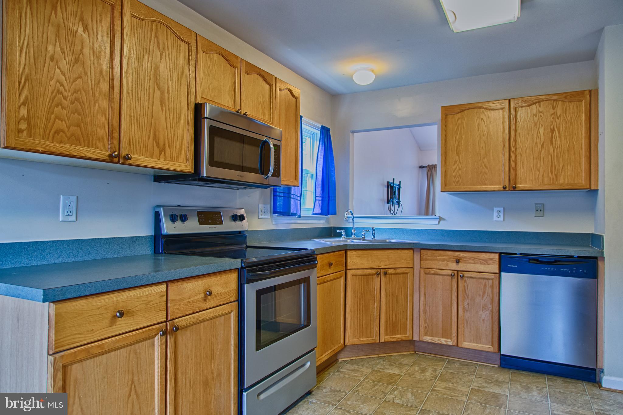 LAUREL RIDGE - Residential