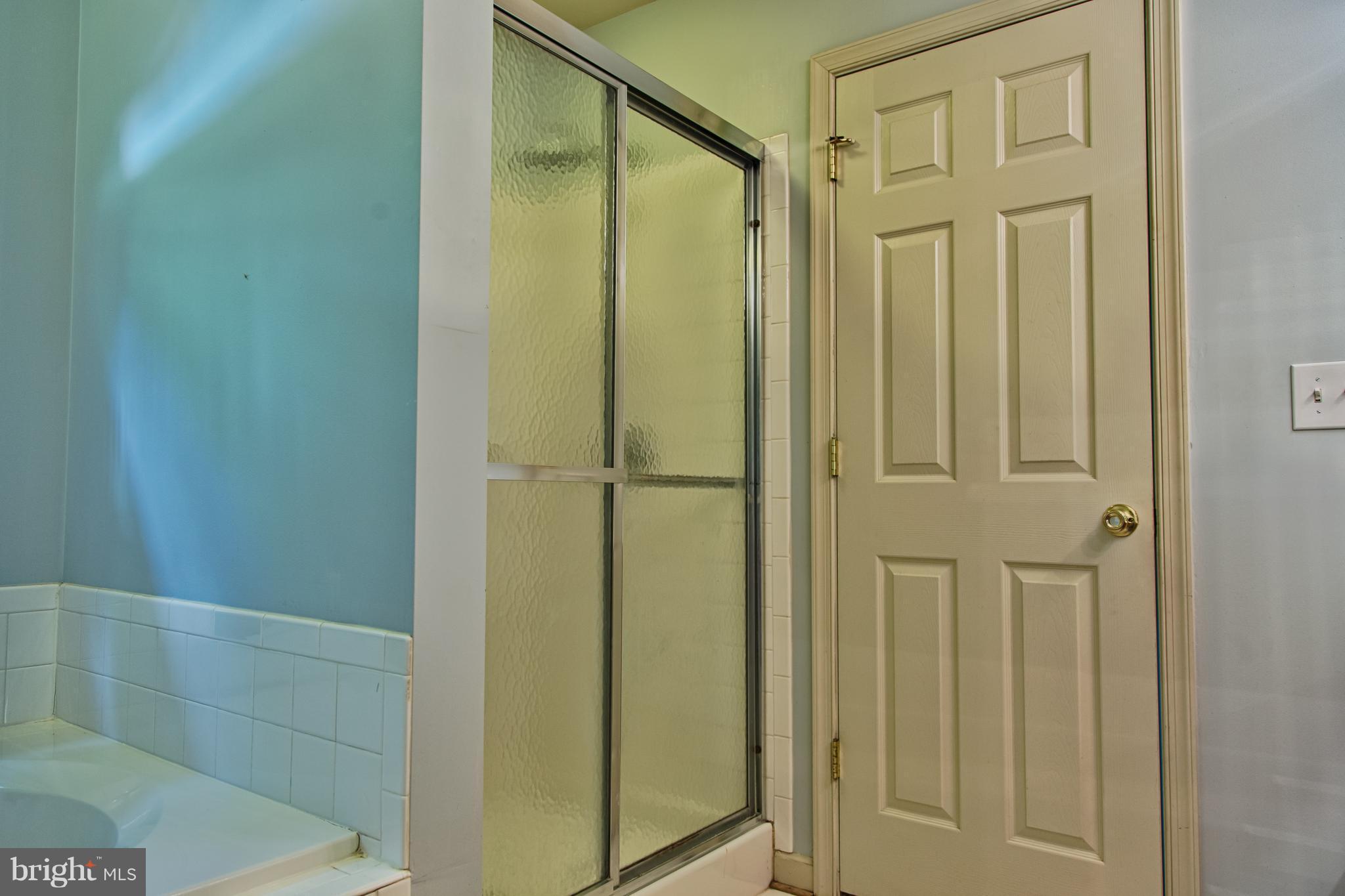 LAUREL RIDGE - Residential