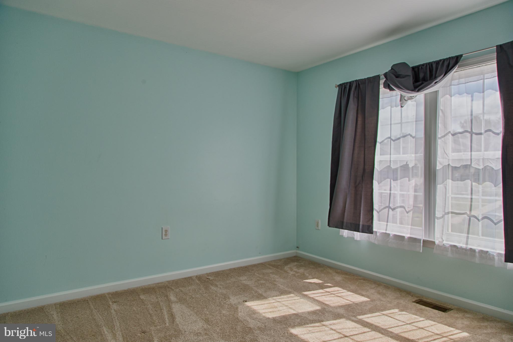 LAUREL RIDGE - Residential