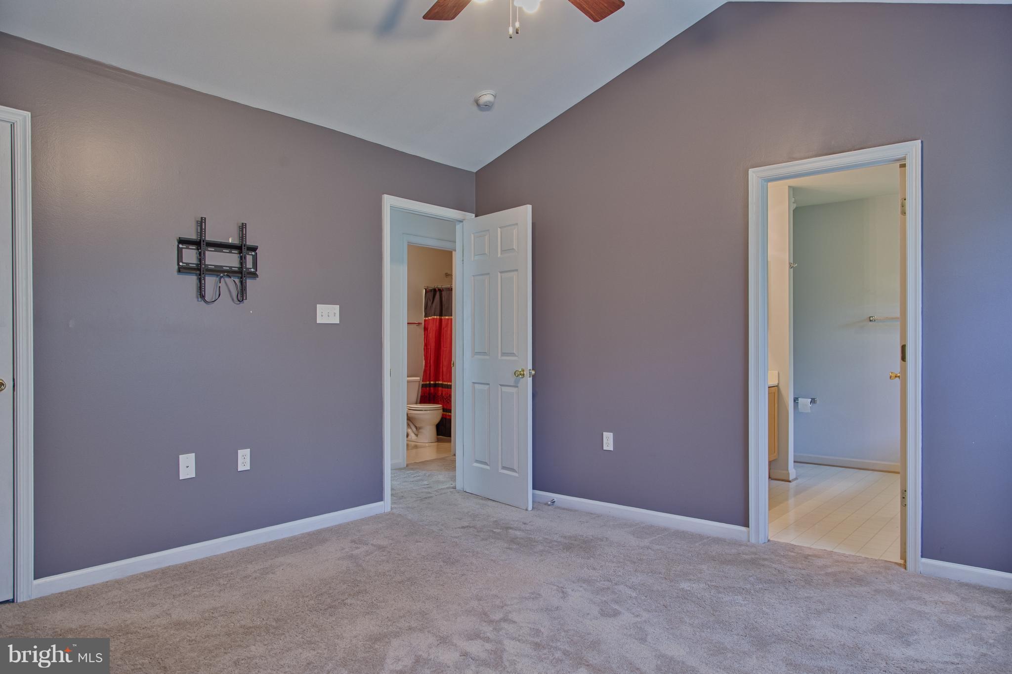 LAUREL RIDGE - Residential