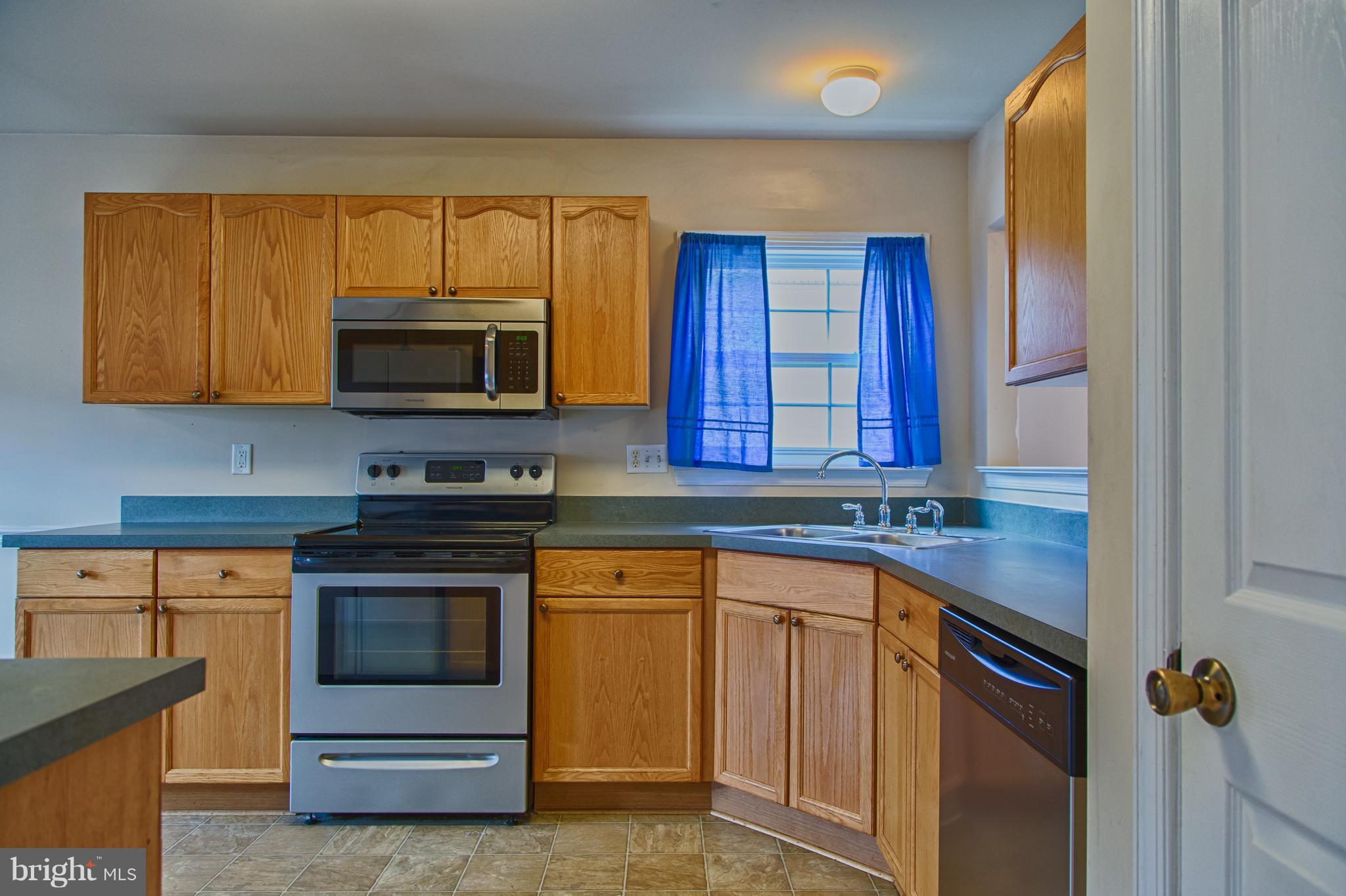 LAUREL RIDGE - Residential