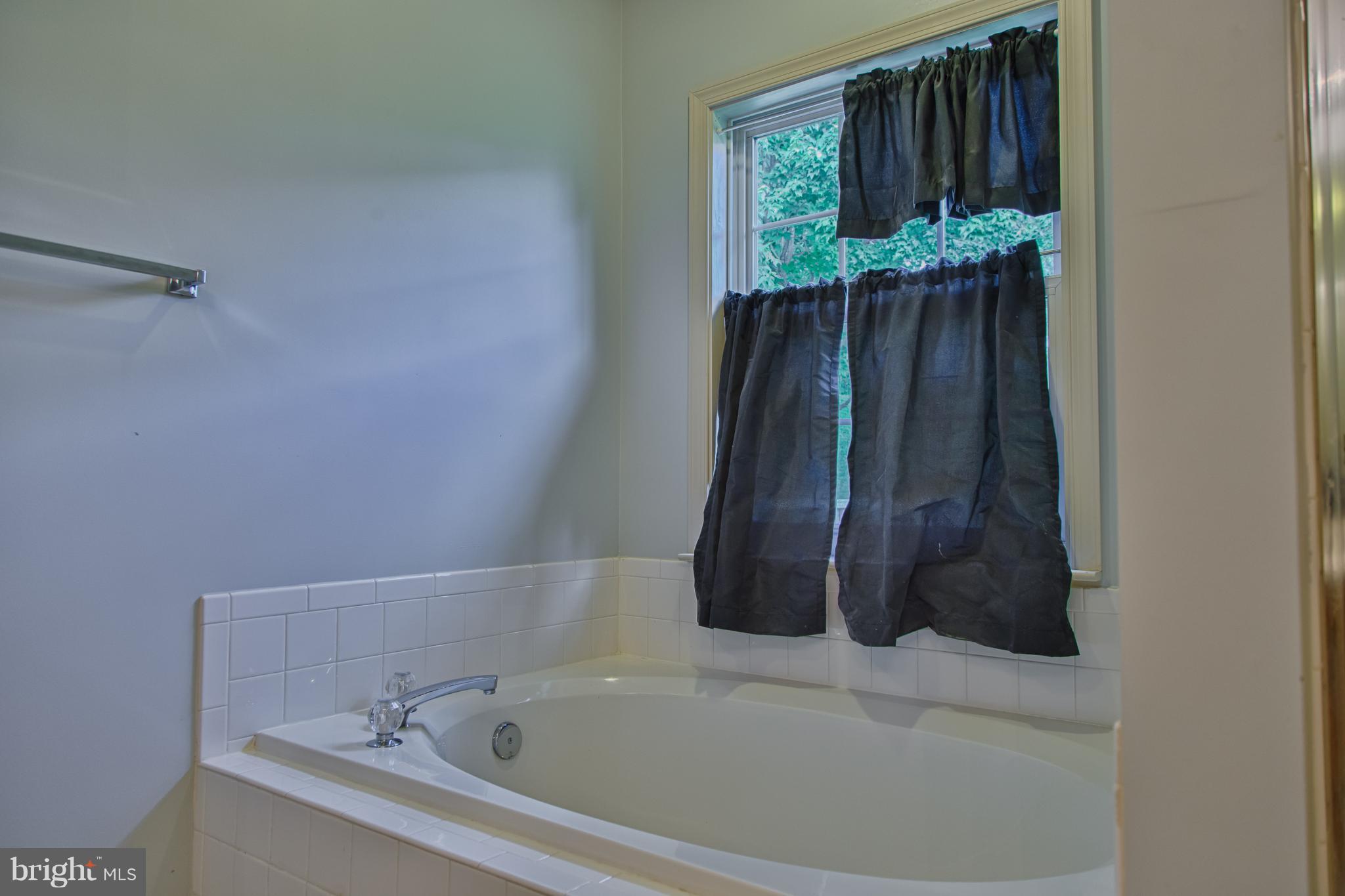 LAUREL RIDGE - Residential