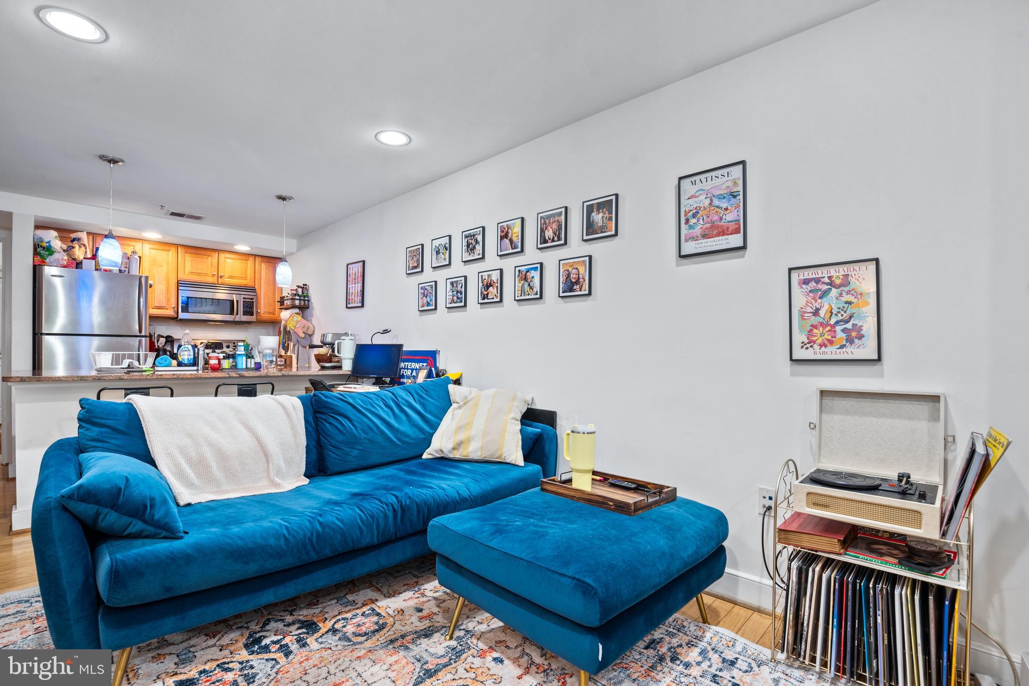 19 LOGAN CIRCLE NW 2
