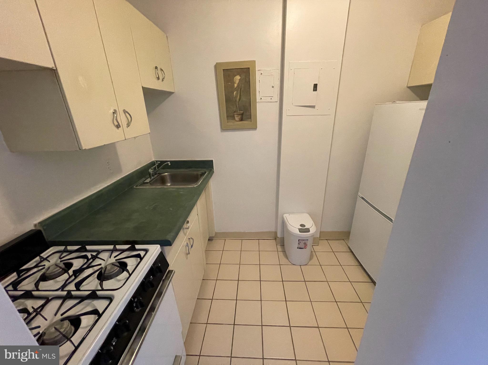 RIVER PLACE - Residential