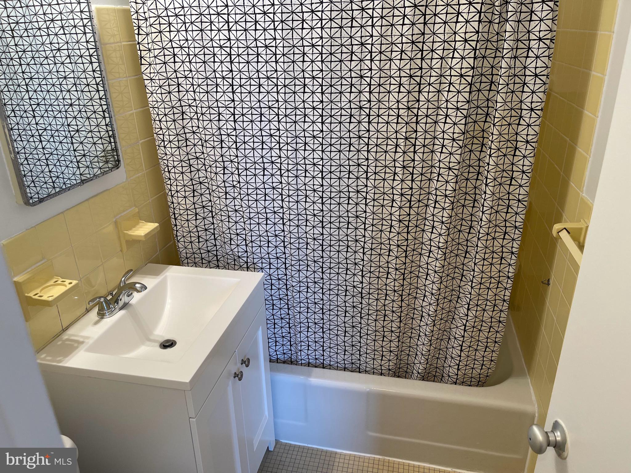 RIVER PLACE - Residential