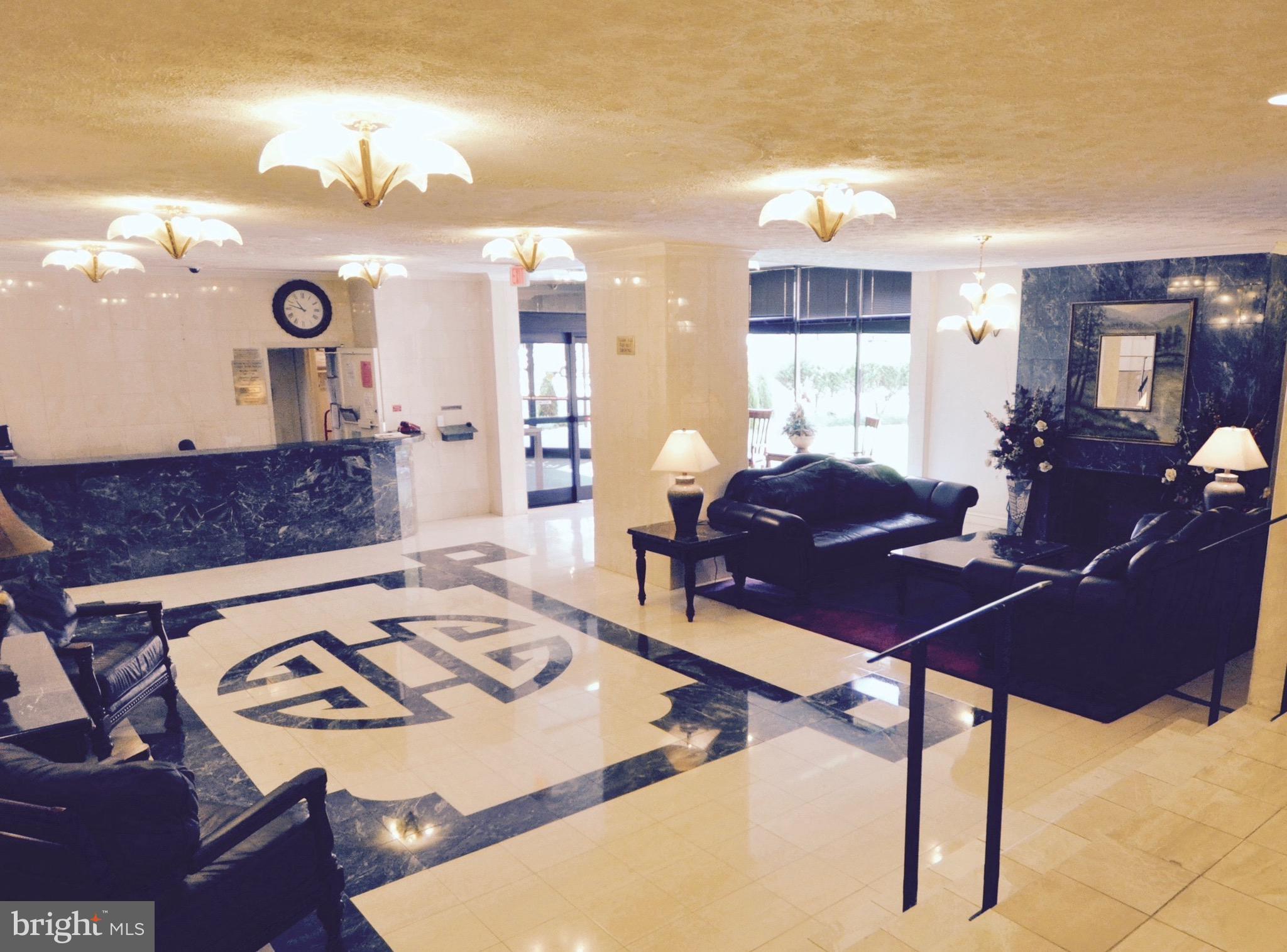 RIVER PLACE - Residential