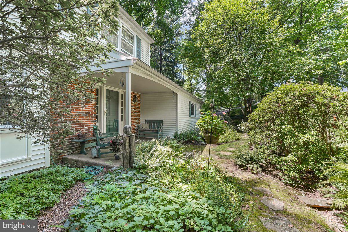 34 STIRLING WAY
