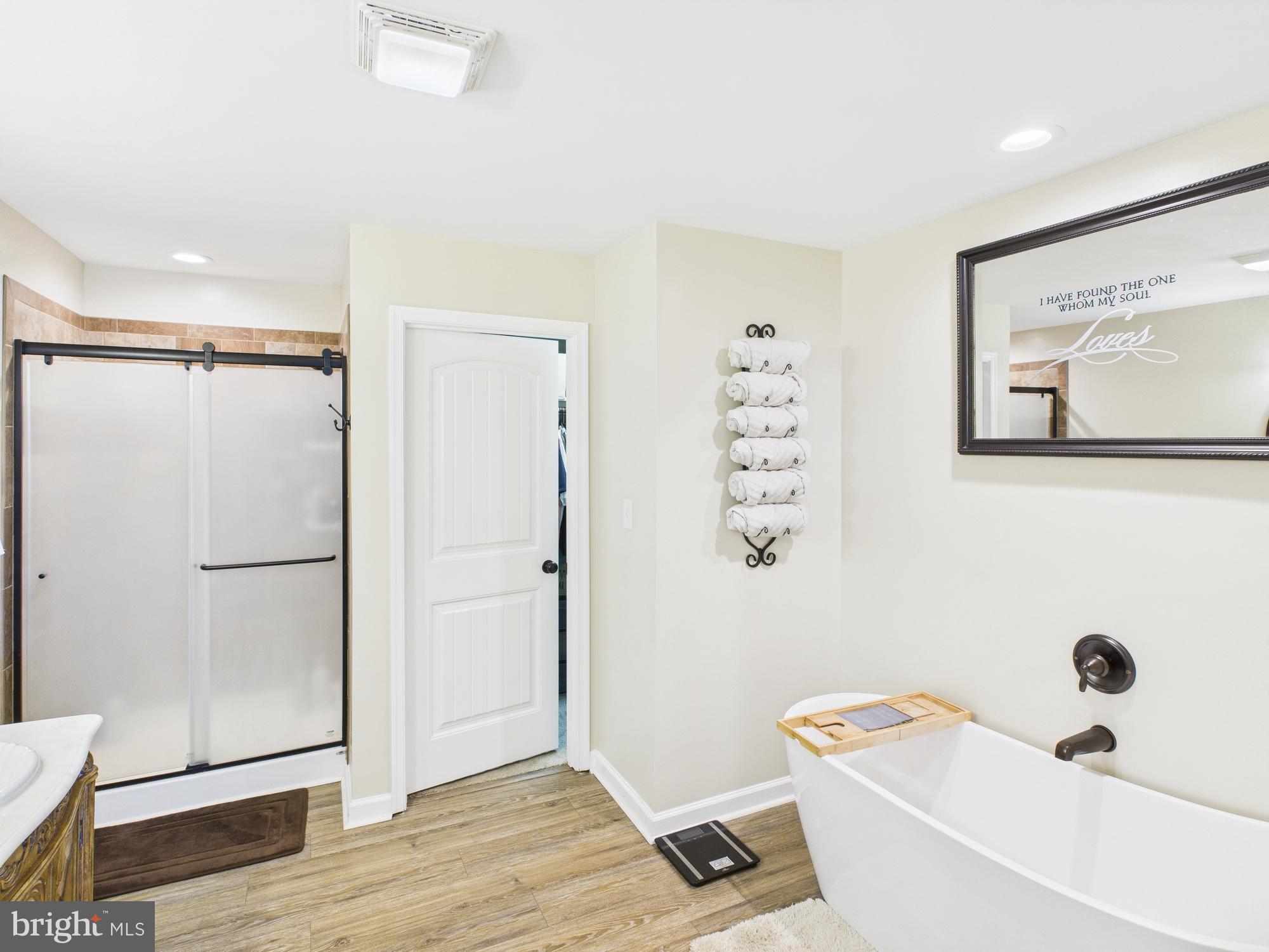 CLIFTON HILLS - Residential