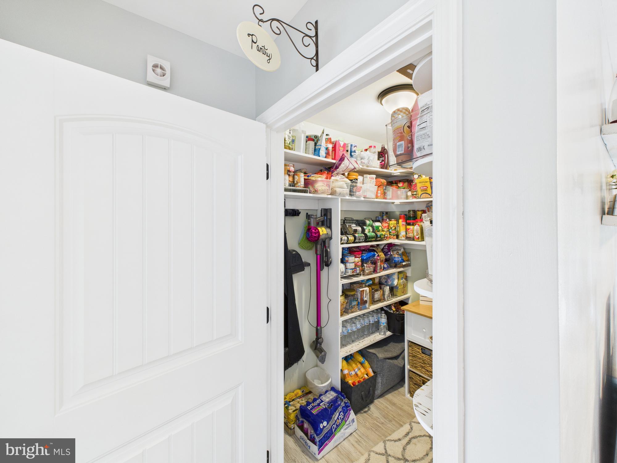 CLIFTON HILLS - Residential