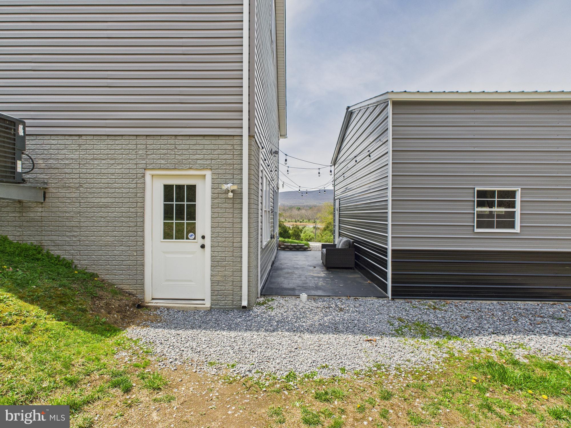 CLIFTON HILLS - Residential