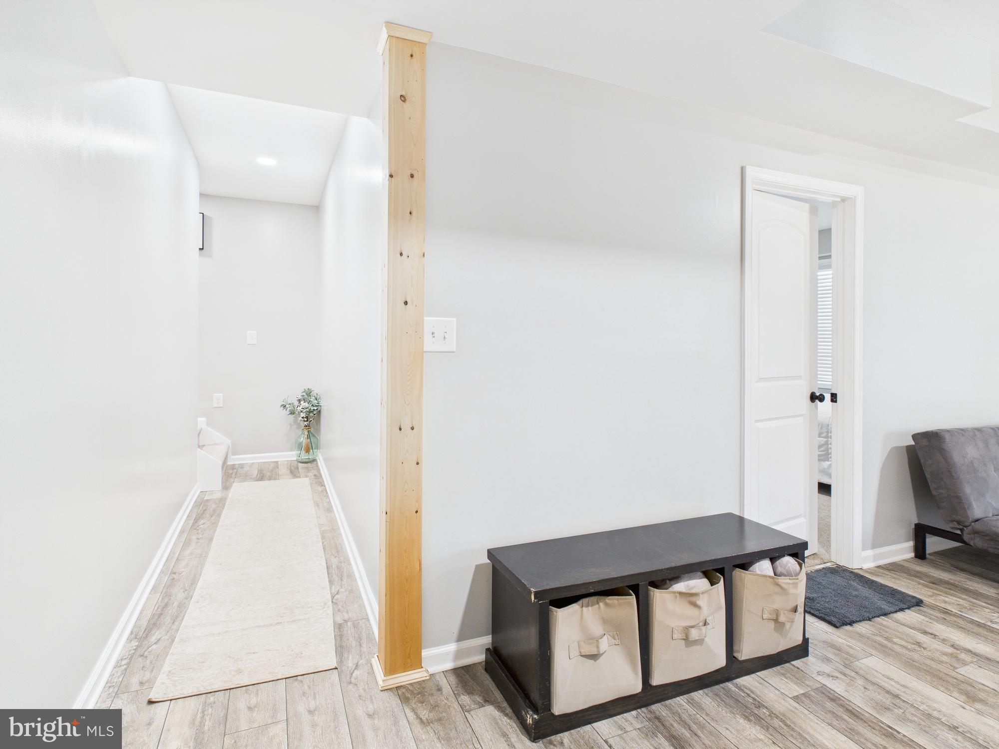 CLIFTON HILLS - Residential