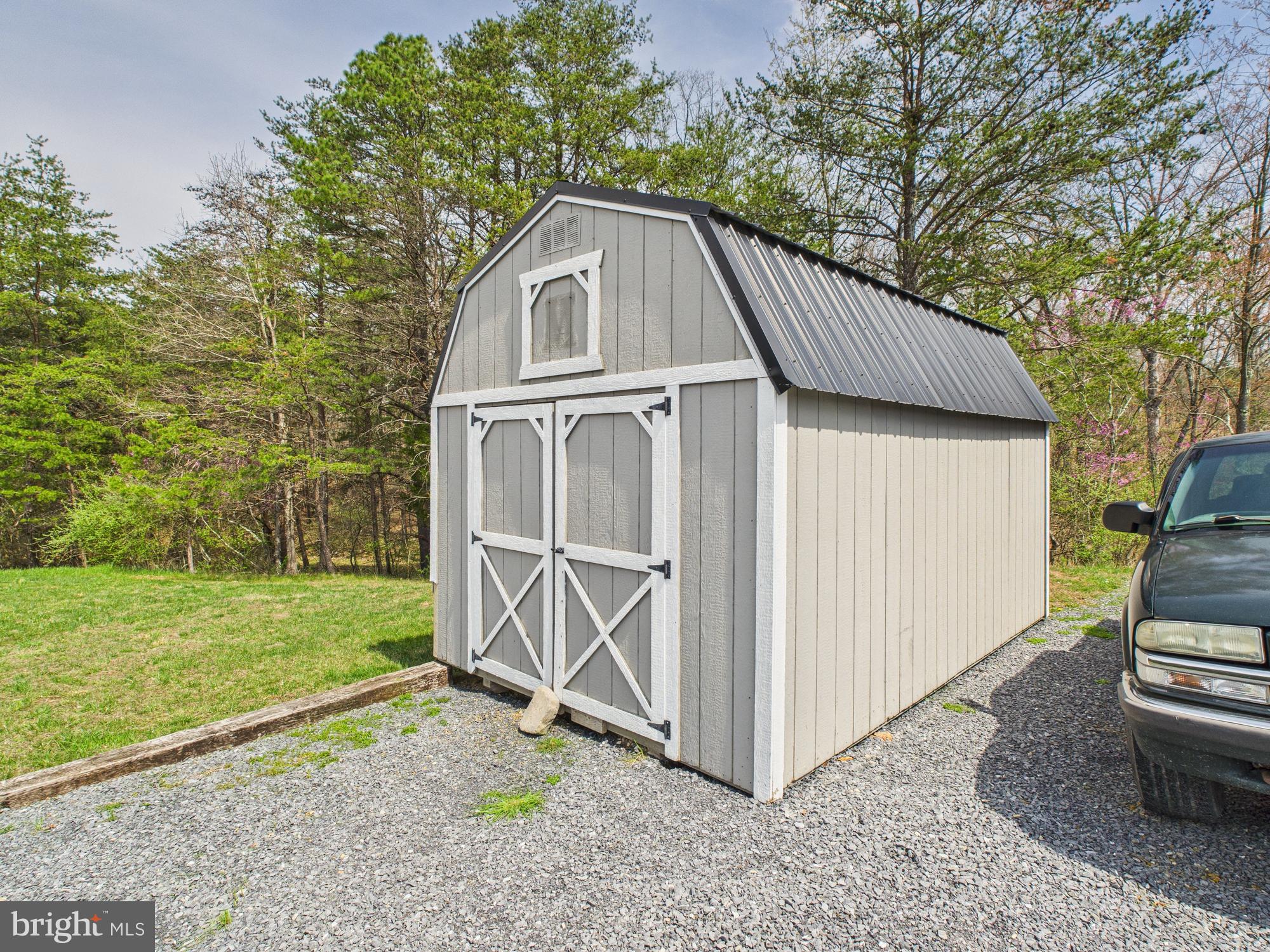 CLIFTON HILLS - Residential