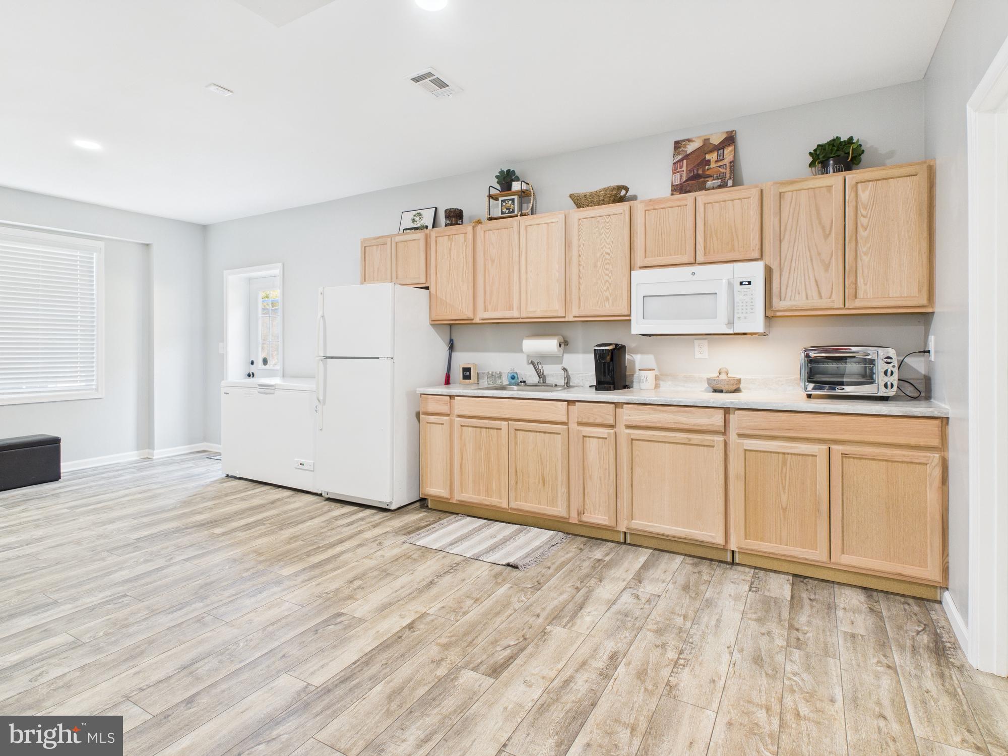 CLIFTON HILLS - Residential