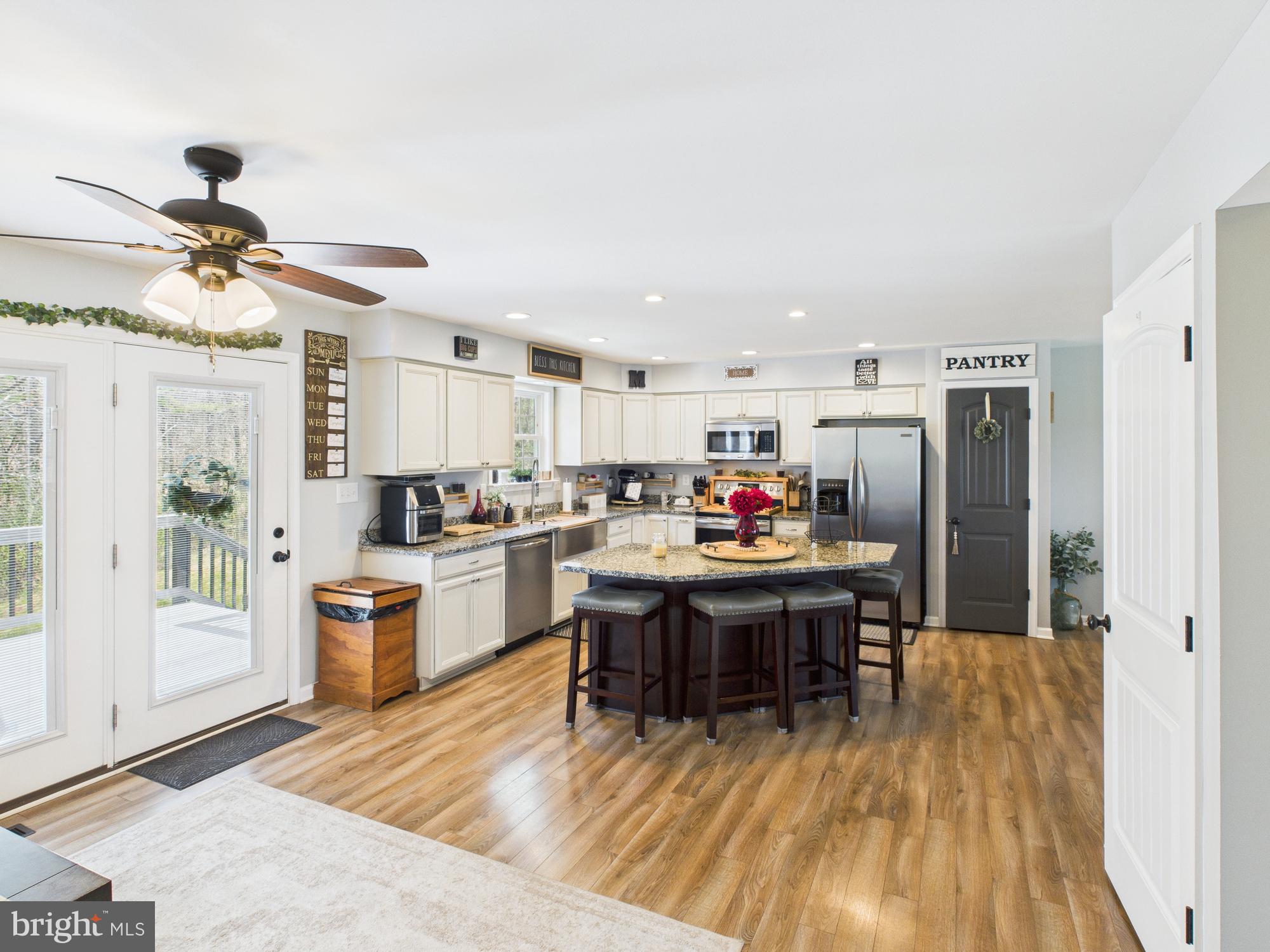 CLIFTON HILLS - Residential