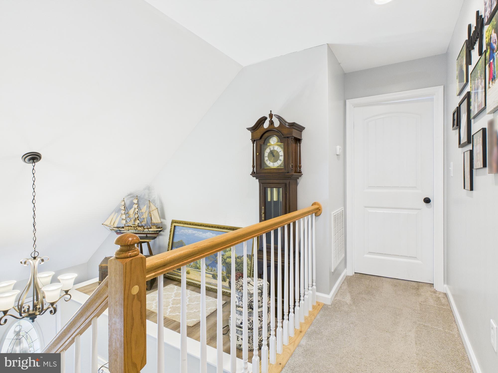 CLIFTON HILLS - Residential