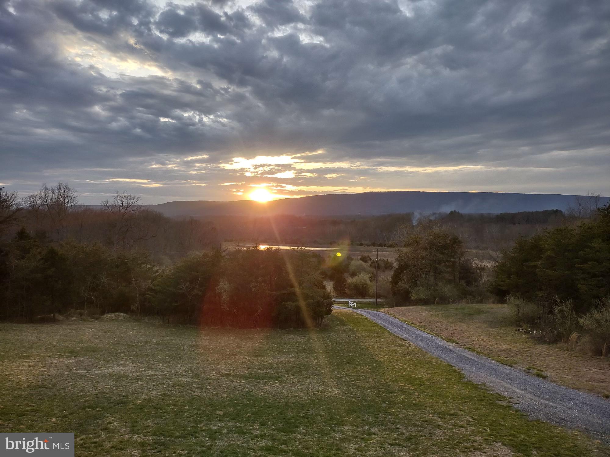 CLIFTON HILLS - Residential